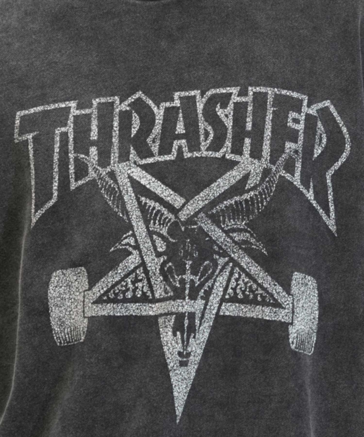 【ムラサキスポーツ別注】THRASHER/スラッシャー パウダーブリーチ加工 カスレプリント ビッグシルエット 古着風テイスト THM-24ASCS01(BLK-2-M)