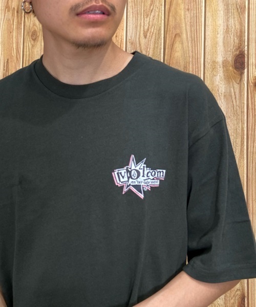 VOLCOM ボルコム VOLCOM ENTERTAINMENT LONG PLAYING SHORT SLEEVE TEE