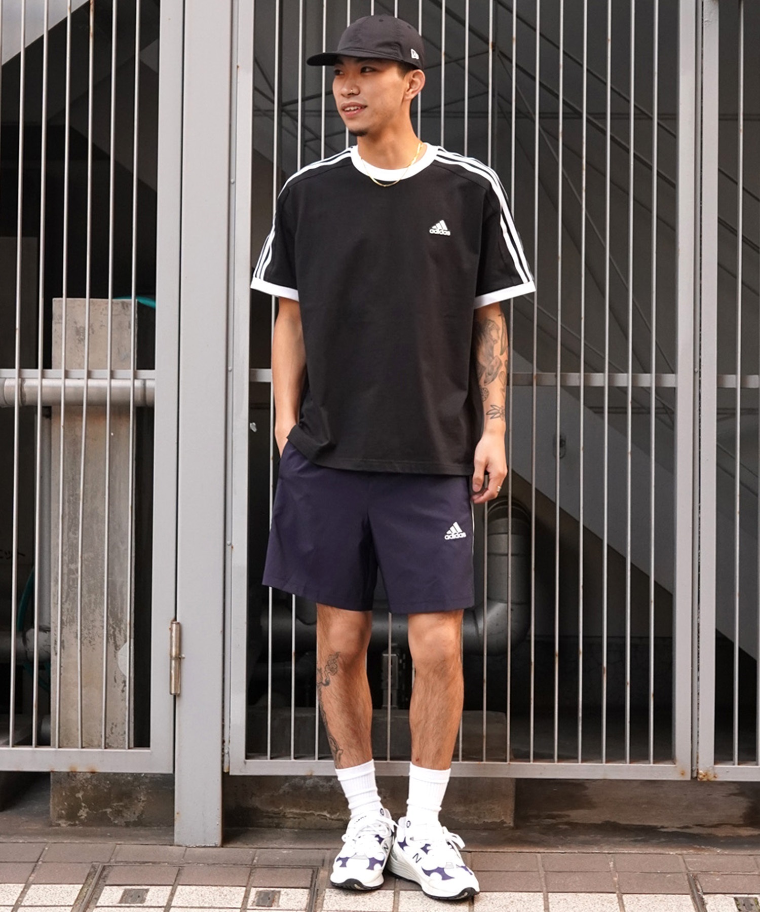 adidas アディダス メンズ 半袖 Tシャツ 3ST スリーストライプス ルーズフィット JUH48(WT/BK-M)