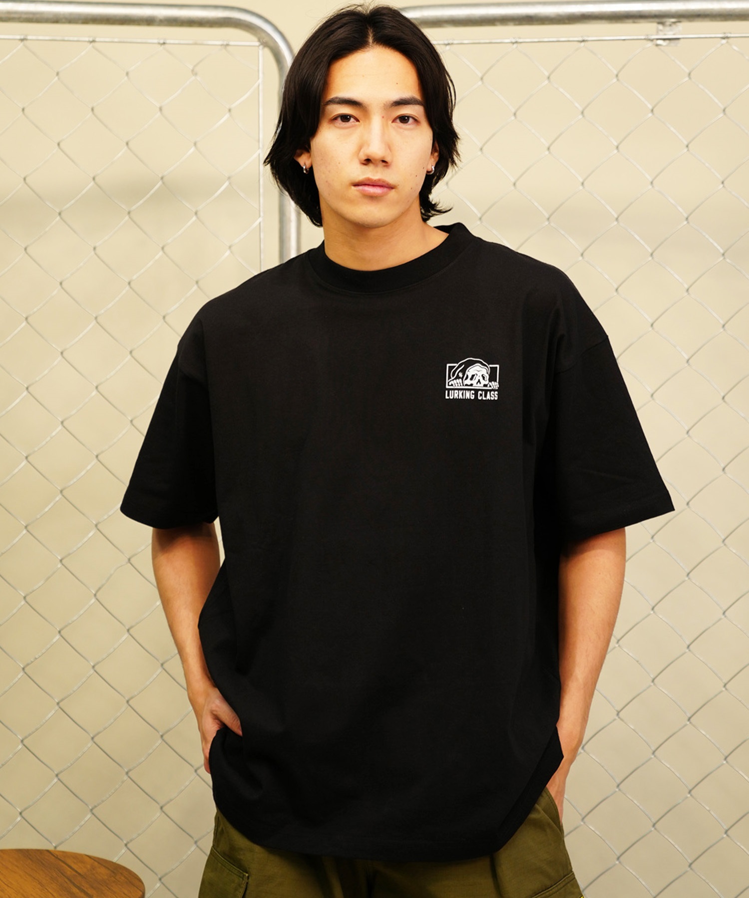 【 ムラサキスポーツ限定】LURKING CLASS ラーキングクラス メンズ 半袖 Tシャツ バックプリント チェッカーフラッグ ST24STM16(WHITE-M)