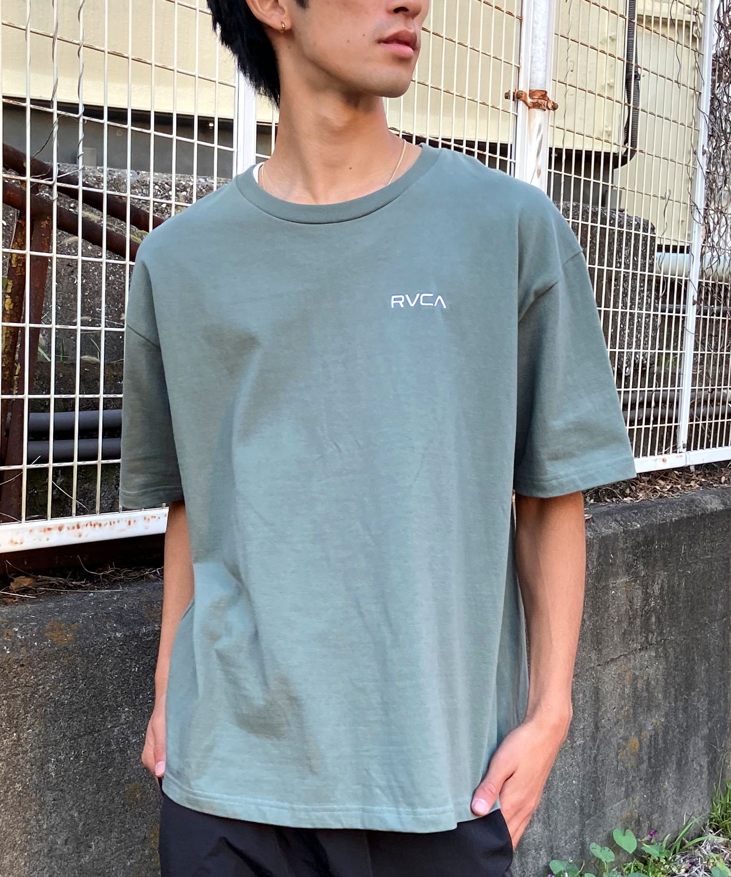 RVCA ルーカ THRASHED BOX RVCA TEE メンズ 半袖 Tシャツ バックプリント スクエアロゴ オーバーサイズ BE041-224(WHT-S)