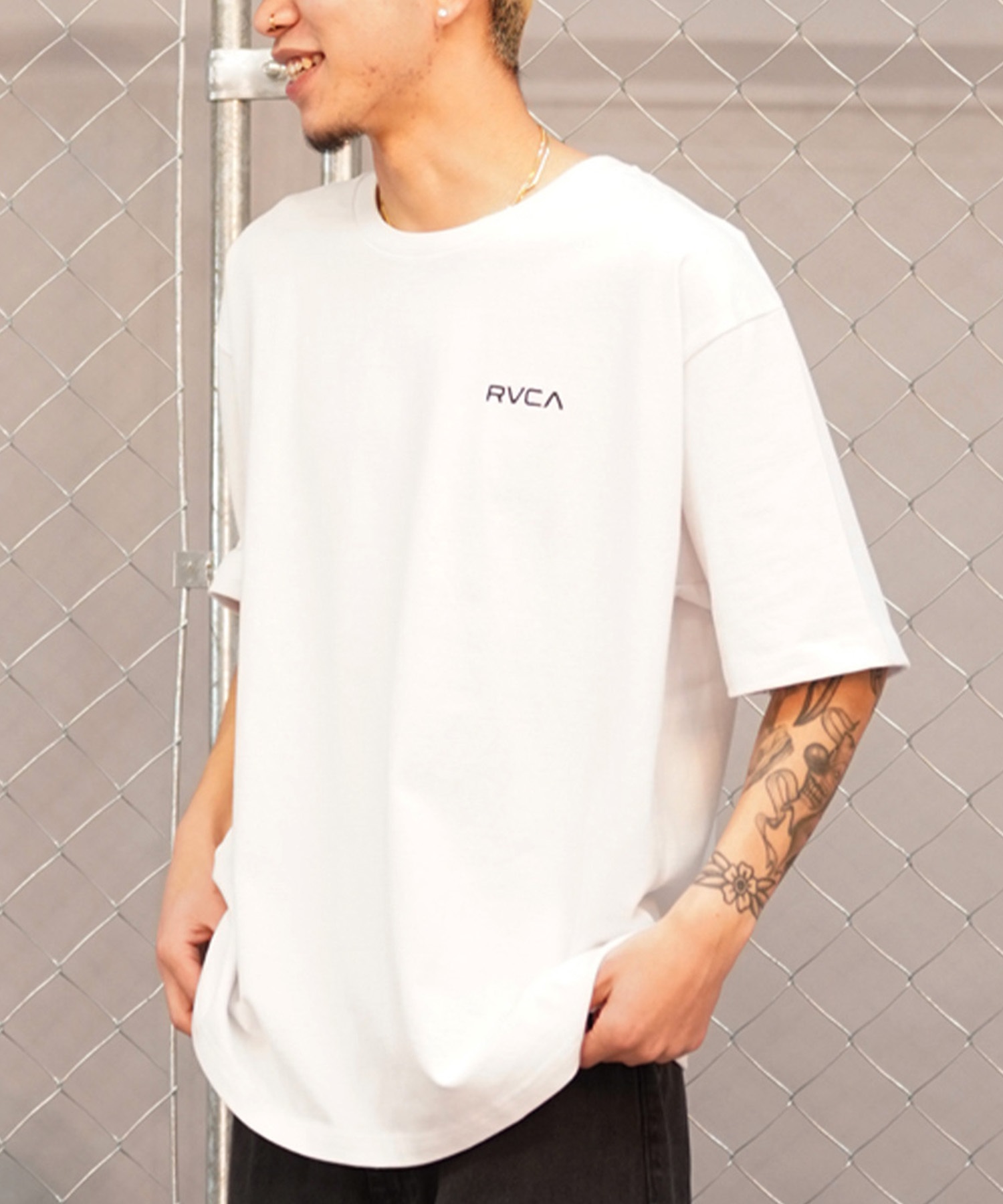 RVCA ルーカ THRASHED BOX RVCA TEE メンズ 半袖 Tシャツ バックプリント スクエアロゴ オーバーサイズ BE041-224(GNB0-S)