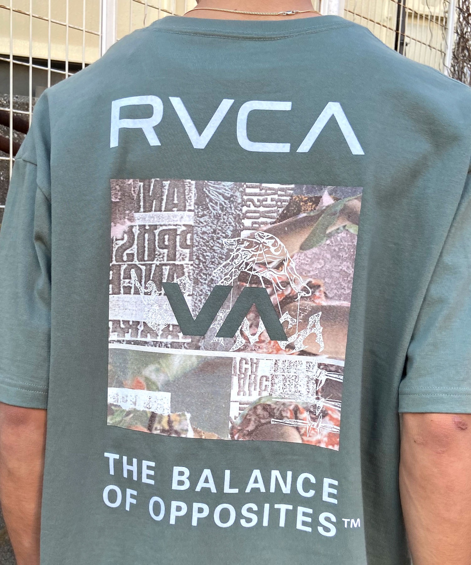 RVCA ルーカ THRASHED BOX RVCA TEE メンズ 半袖 Tシャツ バックプリント スクエアロゴ オーバーサイズ BE041-224(GNB0-S)