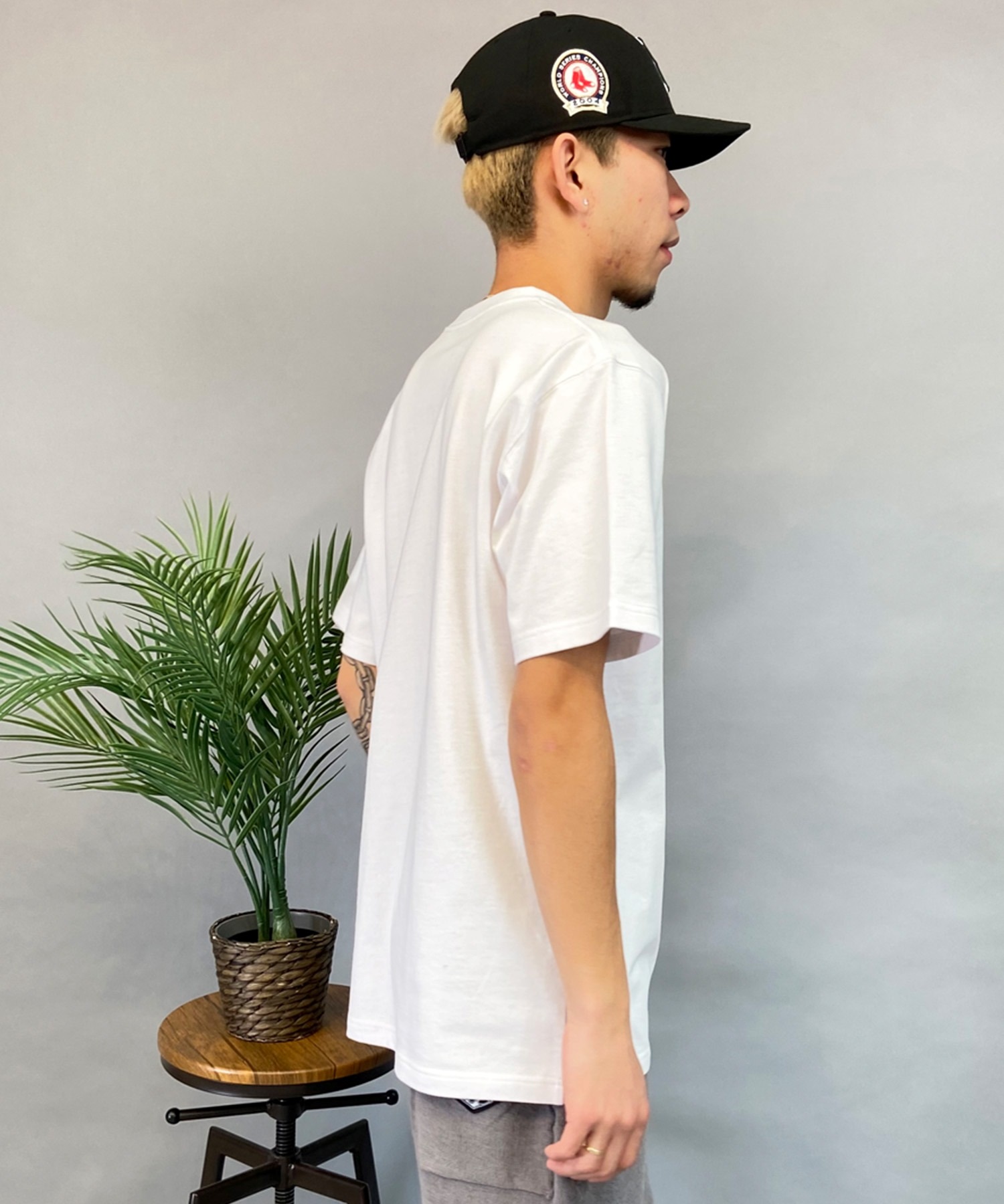 NEW ERA ニューエラ メンズ 半袖 Tシャツ ボックスロゴ ペイズリー柄