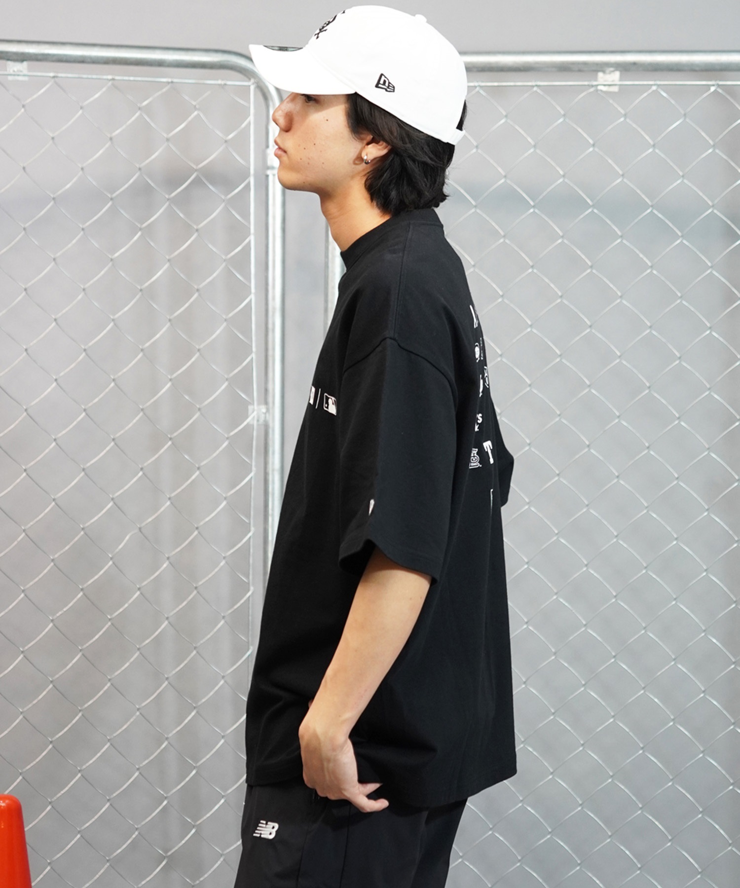 大人気!【New Era】MLB チームロゴ エッセンシャルズ Tシャツ t-mlb-apparel-world-series-