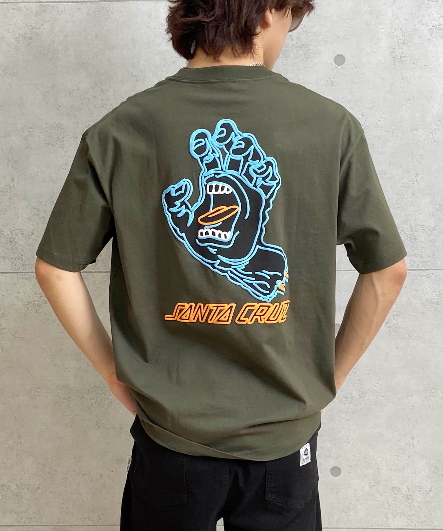 【マトメガイ対象】【ムラサキスポーツ限定】 SANTACRUZ サンタクルーズ メンズ 半袖 Tシャツ バックプリント ボックスシルエット 502241408(OFFBK-M)