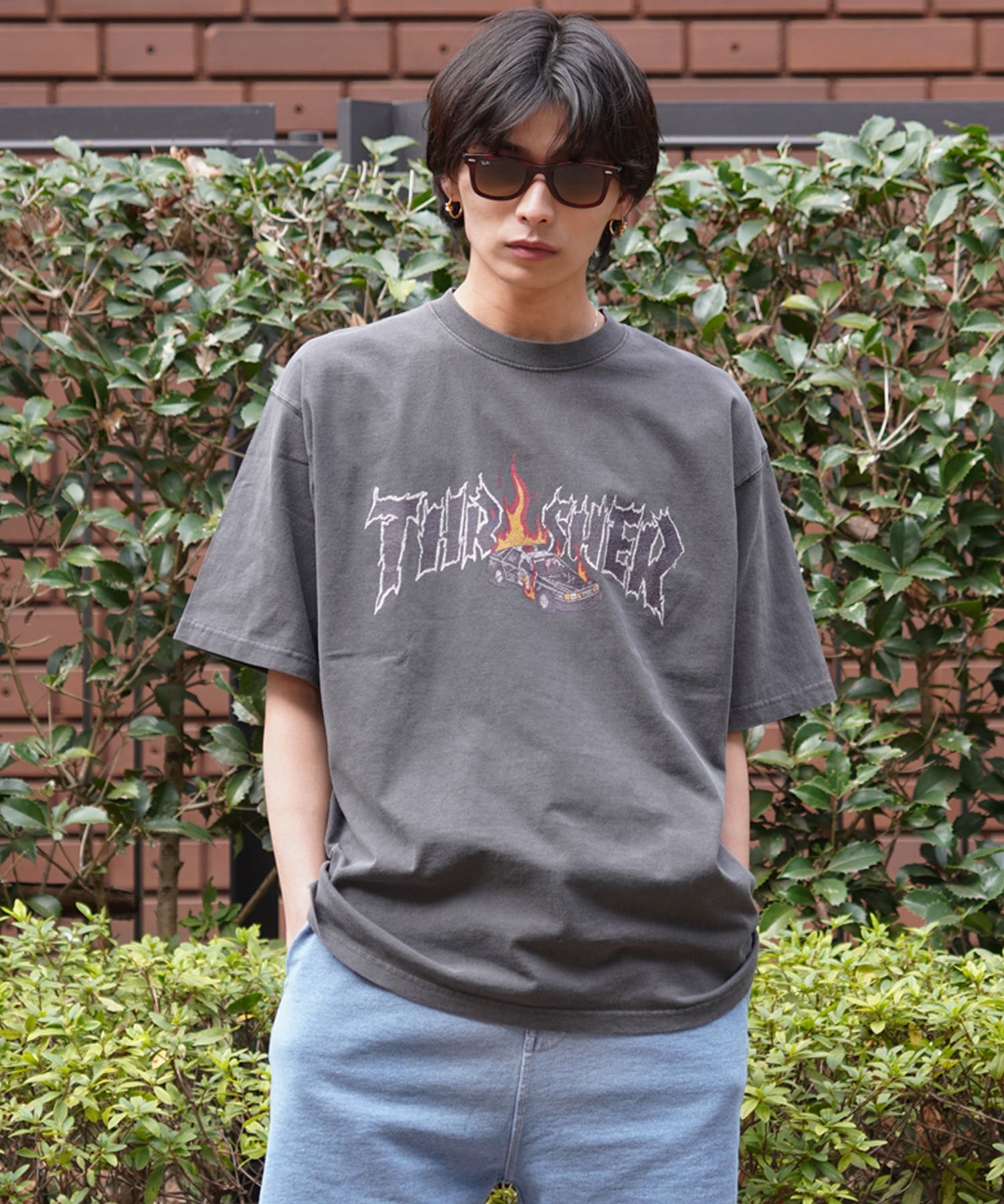 【マトメガイ対象】THRASHER スラッシャー メンズ 半袖 Tシャツ NECKFACE（ネックフェイス） THM-24SPSST01 ムラサキスポーツ別注(IVO-M)