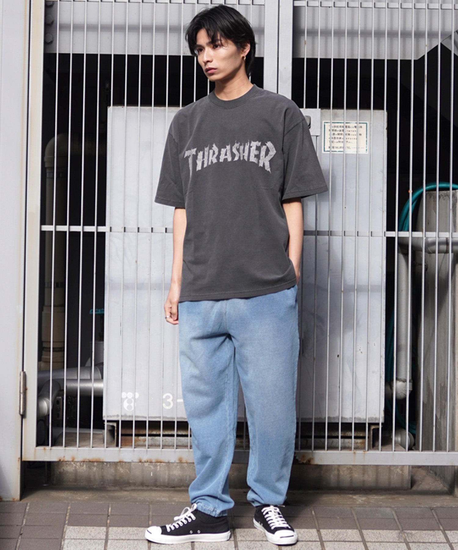 【マトメガイ対象】THRASHER スラッシャー メンズ 半袖 Tシャツ ピグメント染 NECKFACE ネックフェイス THM-24SPSST03 ムラサキスポーツ限定(IVO-M)