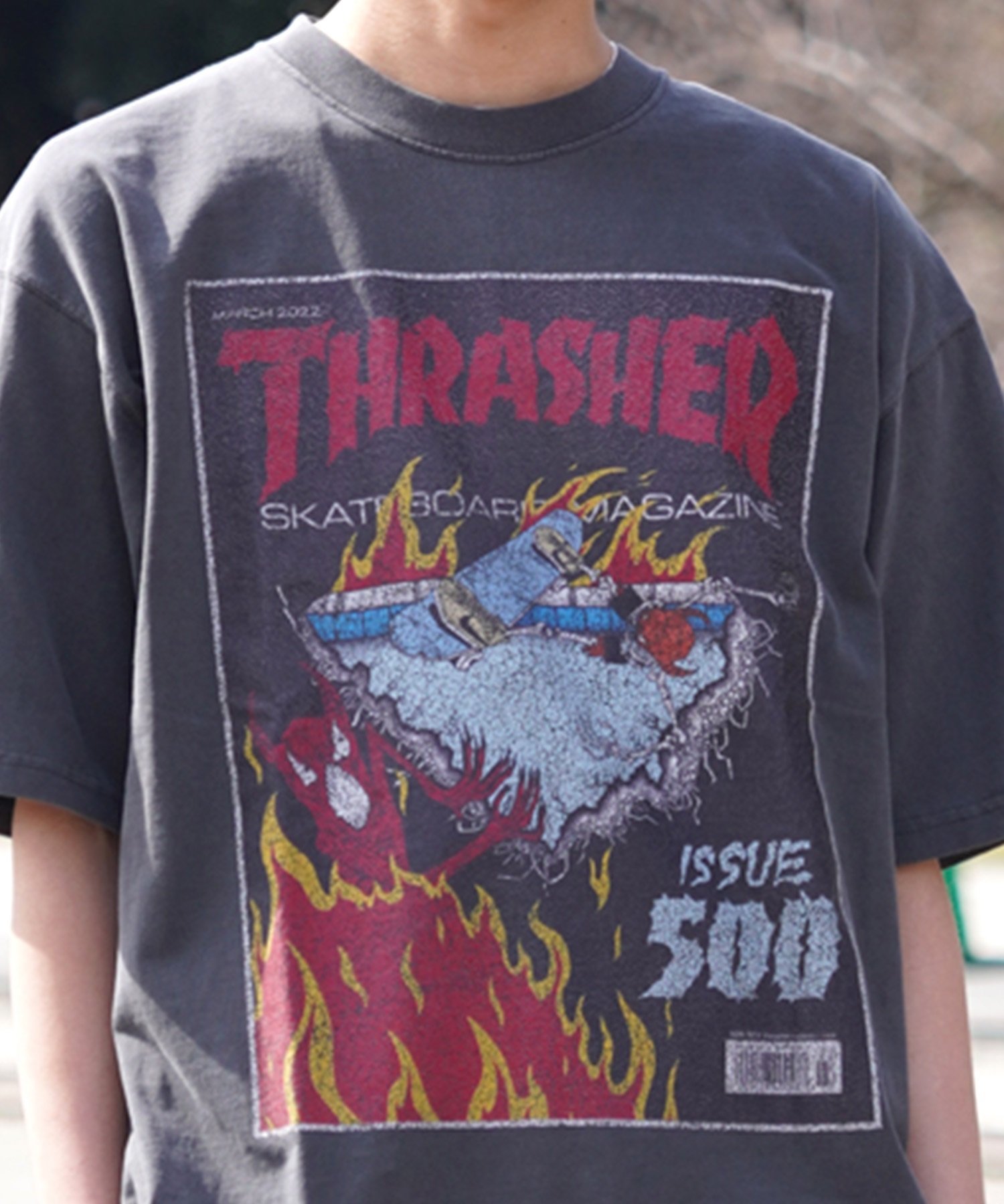 THRASHER スラッシャー メンズ 半袖 Tシャツ ピグメント染 MAGAZINE COVER THM-24SPSST04 ムラサキスポーツ限定(IVO-M)