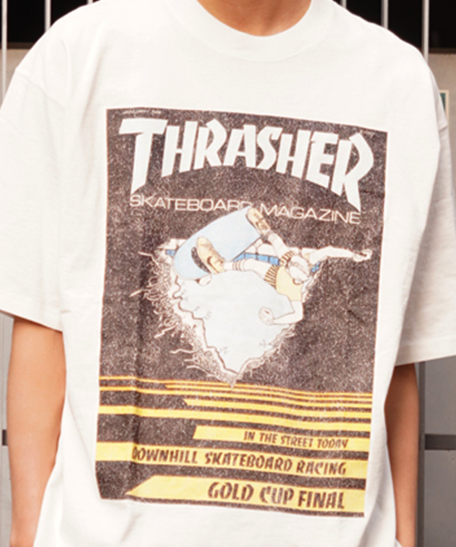 【マトメガイ対象】THRASHER スラッシャー メンズ 半袖 Tシャツ ピグメント染 MAGAZINE COVER THM-24SPSST06 ムラサキスポーツ限定(IVO-M)