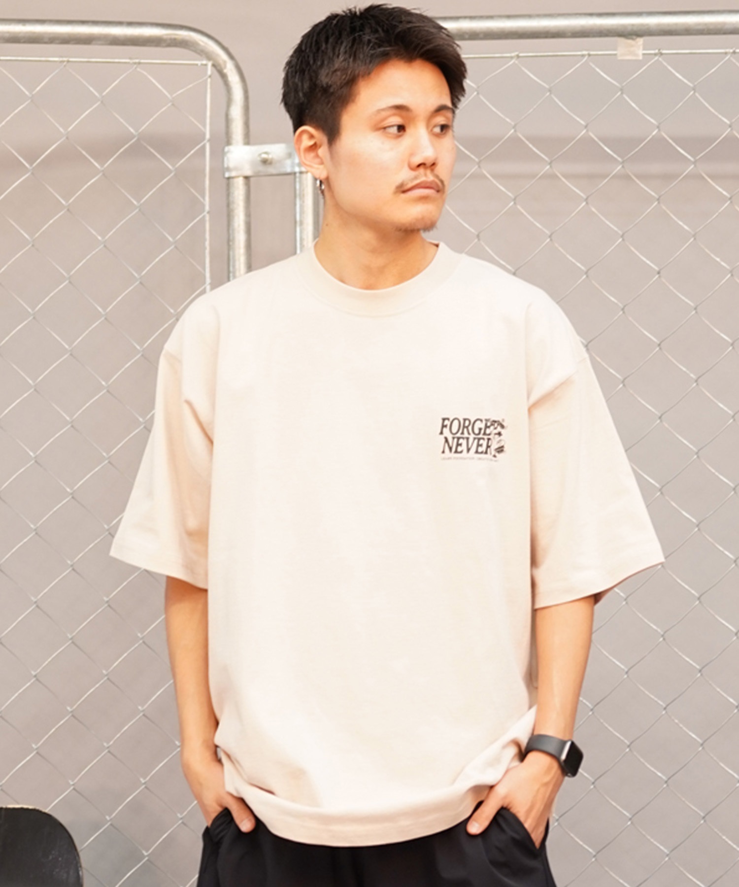 FORGET NEVER フォーゲットネバー メンズ 半袖Ｔシャツ バックプリント オーバーサイズ 242OO1ST201FN ムラサキスポーツ限定(BEG-M)