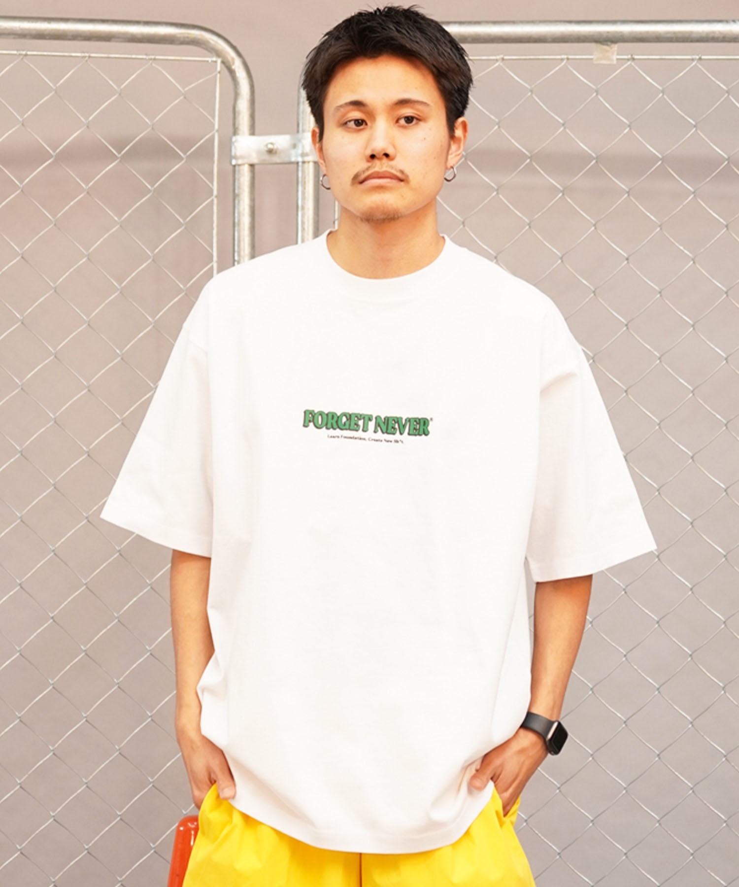 【マトメガイ対象】FORGET NEVER フォーゲットネバー メンズ 半袖Ｔシャツ バックプリント オーバーサイズ 242OO1ST200FN ムラサキスポーツ限定(WHT-M)