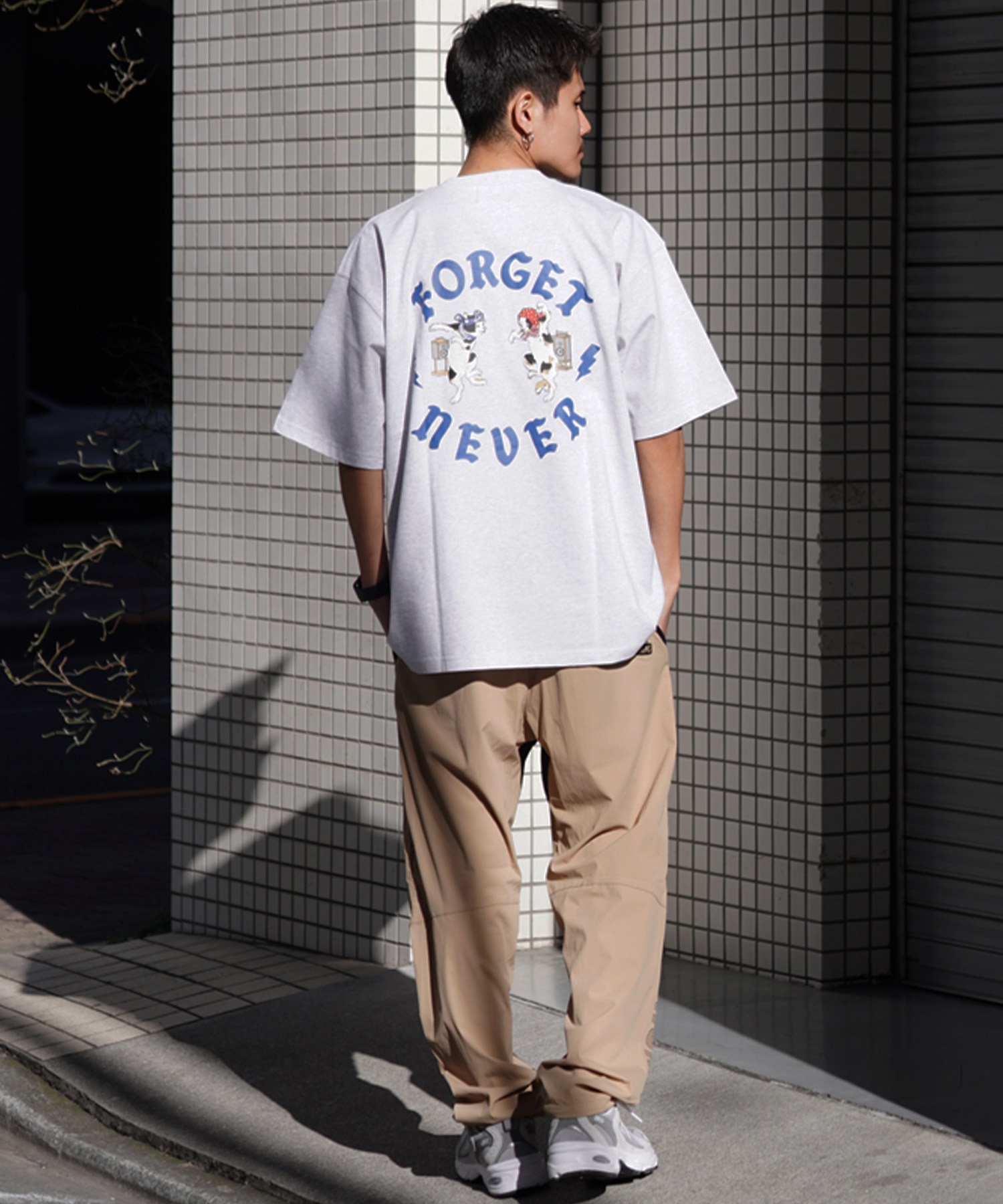 FORGET NEVER フォーゲットネバー メンズ 半袖Ｔシャツ バックプリント オーバーサイズ 242OO1ST203FN ムラサキスポーツ限定(BLK-M)