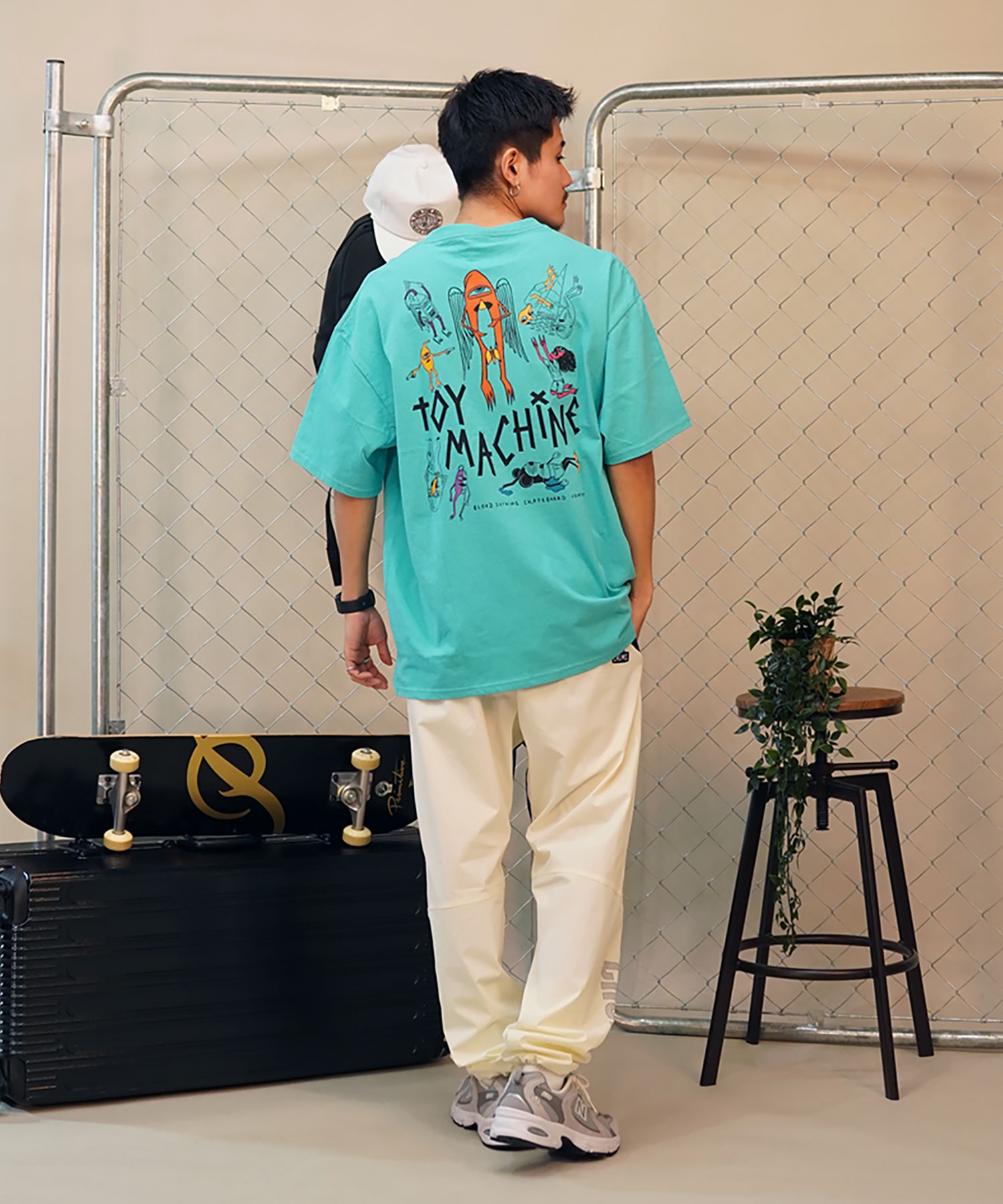 【ムラサキスポーツ限定】 TOY MACHINE トイマシーン バックプリントTシャツ クルーネック半袖T メンズ MTMSEST6(BLACK-M)