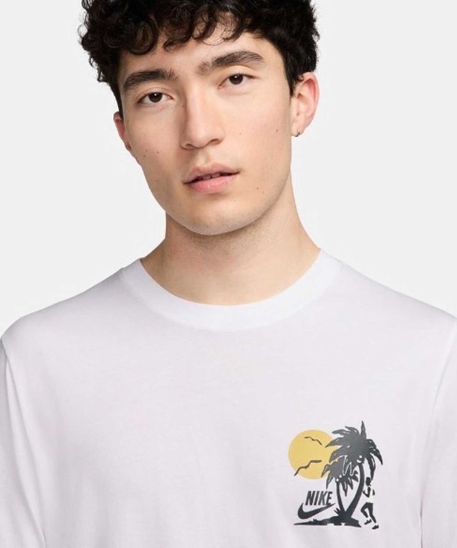 NIKE ナイキ DESI NSW NCPS S S 半袖 Tシャツ バック プリント