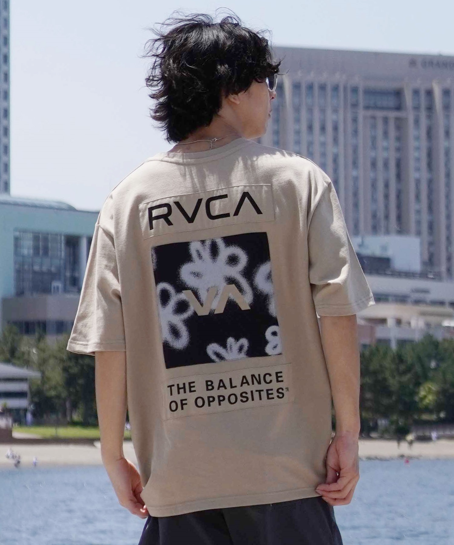 RVCA ルーカ メンズ Tシャツ 半袖 バックプリント オーバーサイズ BE04A-P21 ムラサキスポーツ限定(WHT-S)