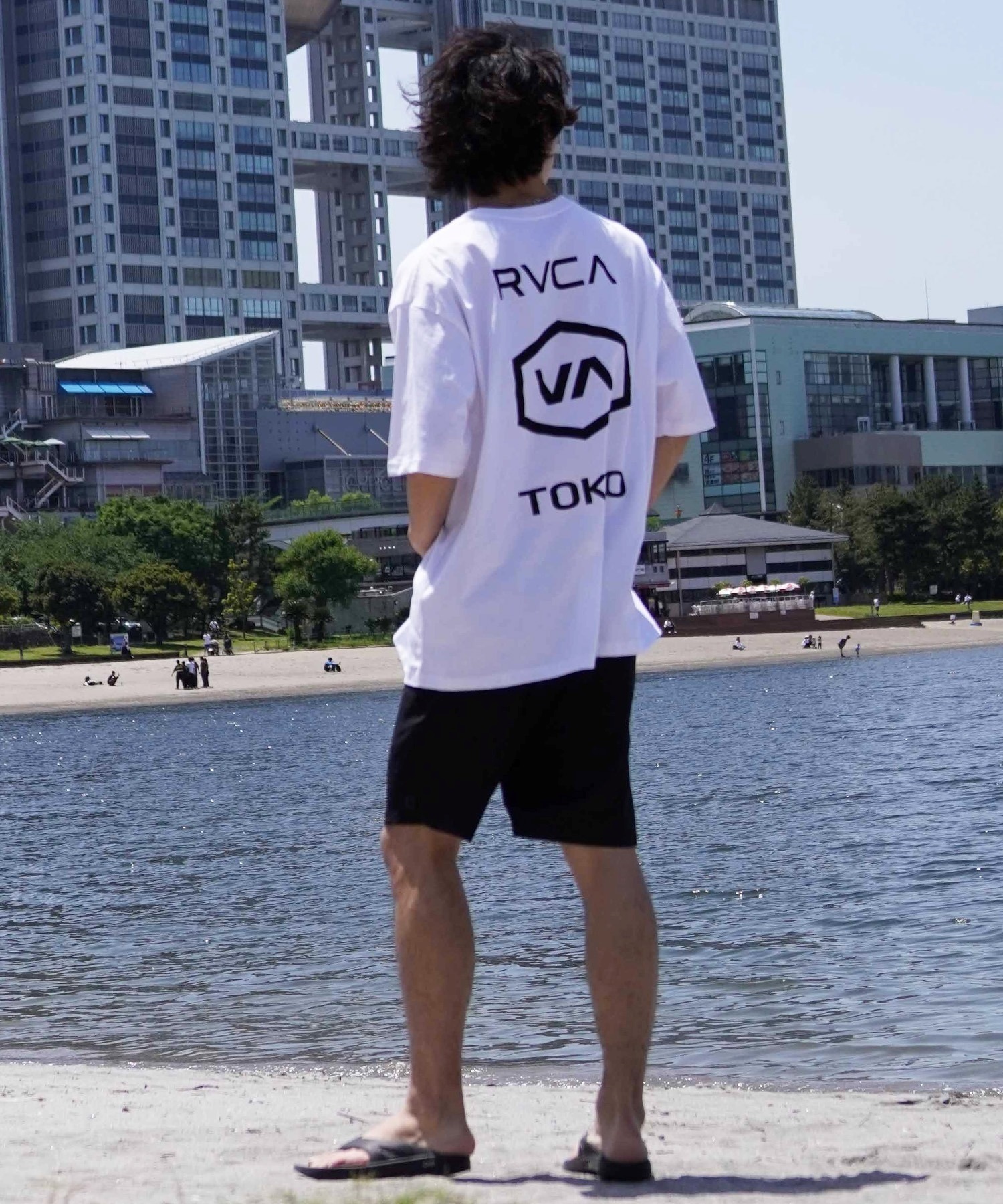 【RVCA】バタフライ 半袖 Tシャツ / 送料無料 RVCA】バタフライ 半袖 Tシャツ / 送料無料 (RVCA/Tシャツ