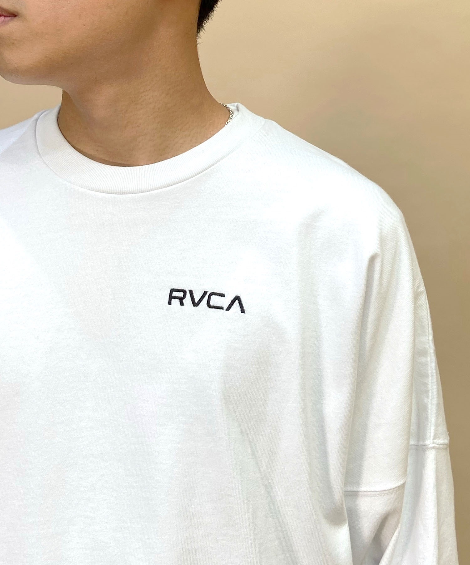 RVCA/ルーカ メンズ スクエアロゴT オーバーサイズ クルーネック長袖Tシャツ BD042-065(KHA-S)