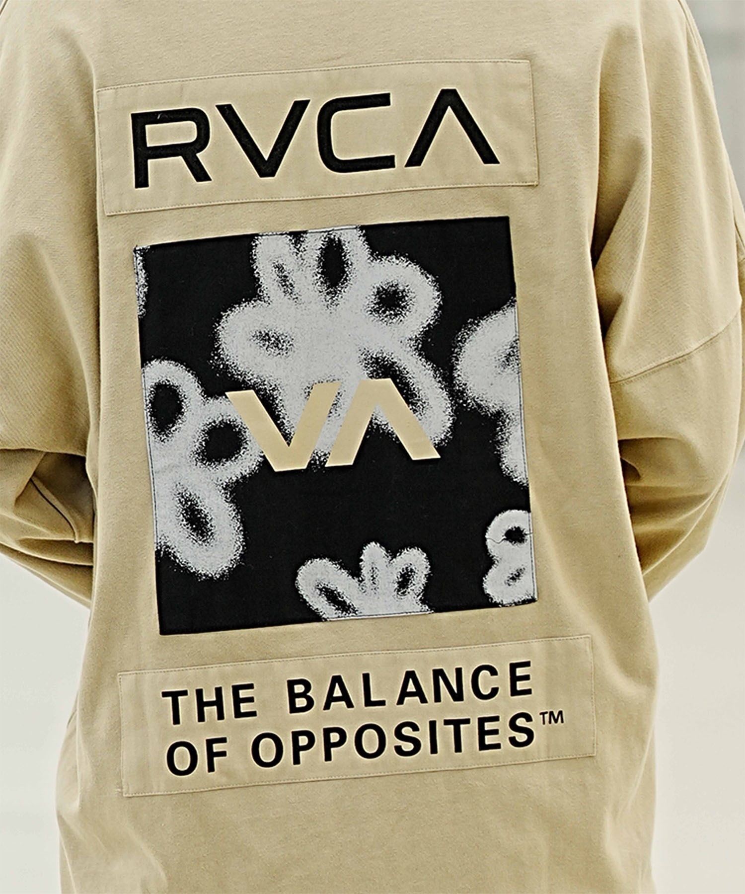 RVCA/ルーカ メンズ スクエアロゴT オーバーサイズ クルーネック長袖Tシャツ BD042-065(WHT-S)