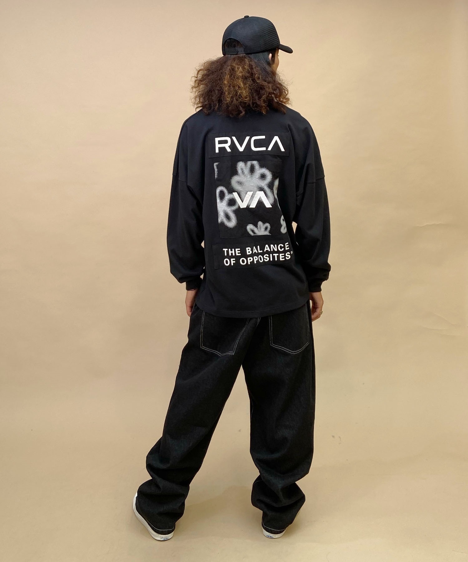 【クーポン対象】RVCA/ルーカ メンズ スクエアロゴT オーバーサイズ クルーネック長袖Tシャツ BD042-065(BLK-S)