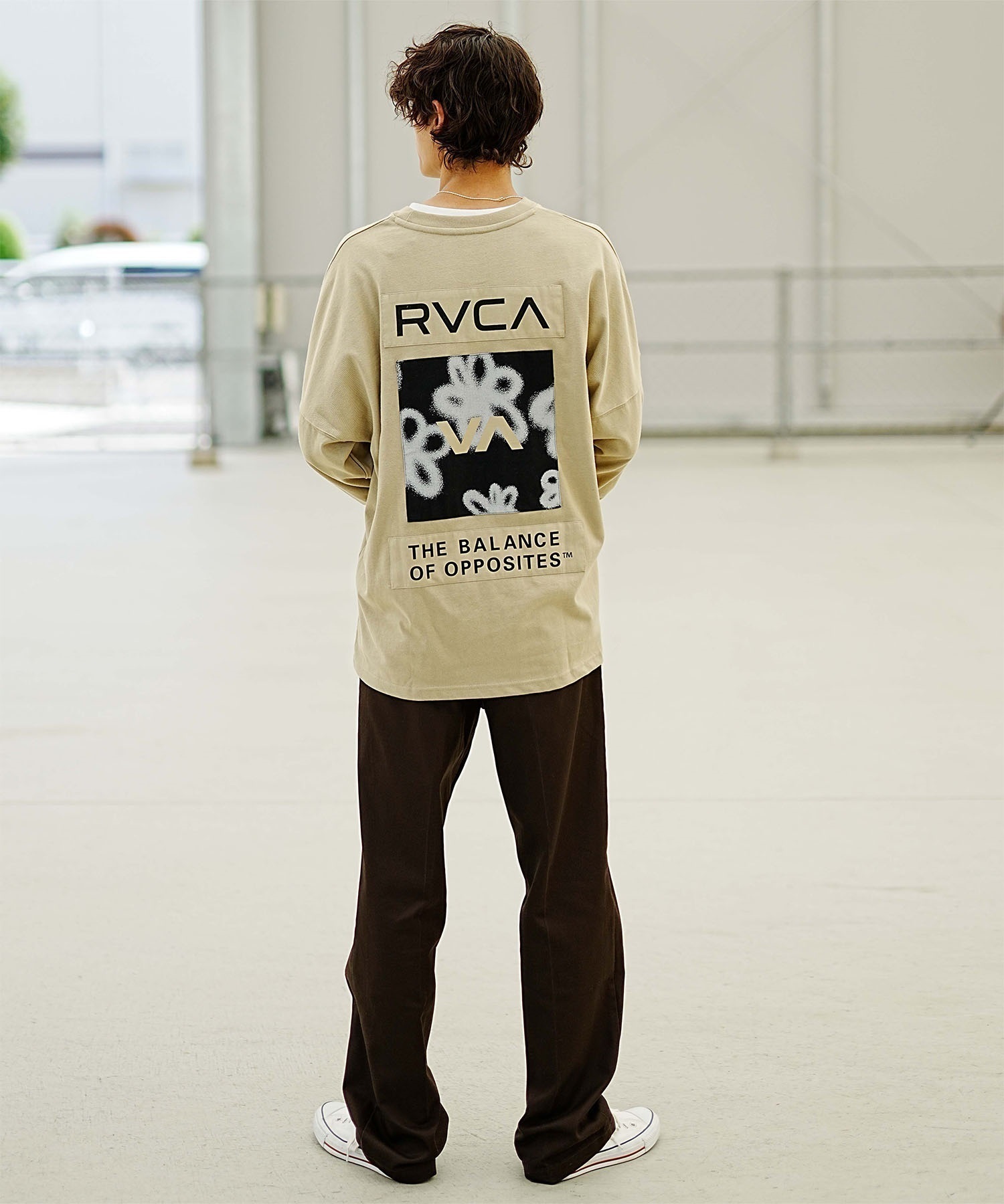 RVCA/ルーカ メンズ スクエアロゴT オーバーサイズ クルーネック長袖Tシャツ BD042-065(WHT-S)