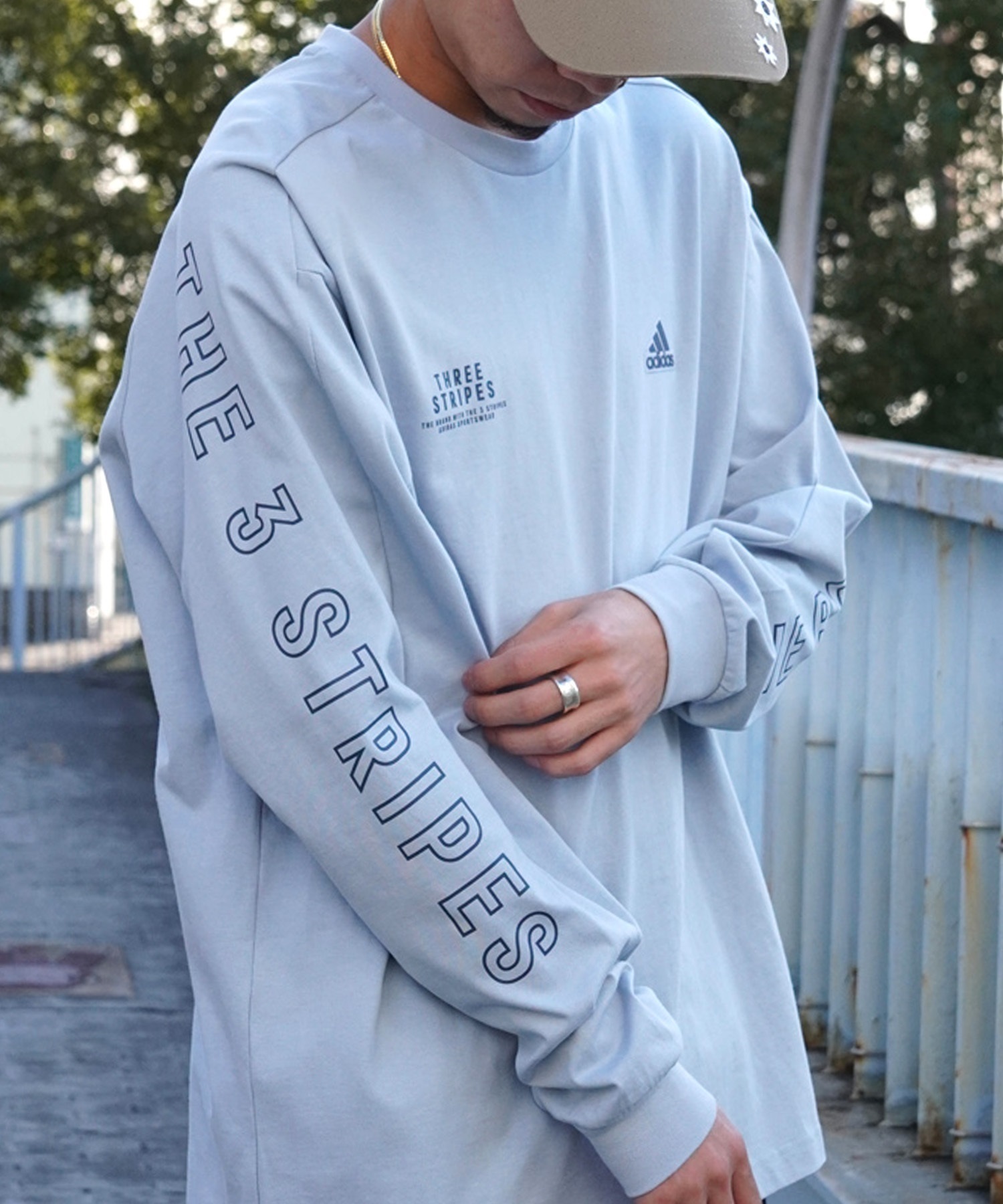 adidas アディダス メンズ レディース 長袖 Tシャツ ロンＴ スリーブプリント クルーネック オーバーサイズ JSY26(WT/BK-M)