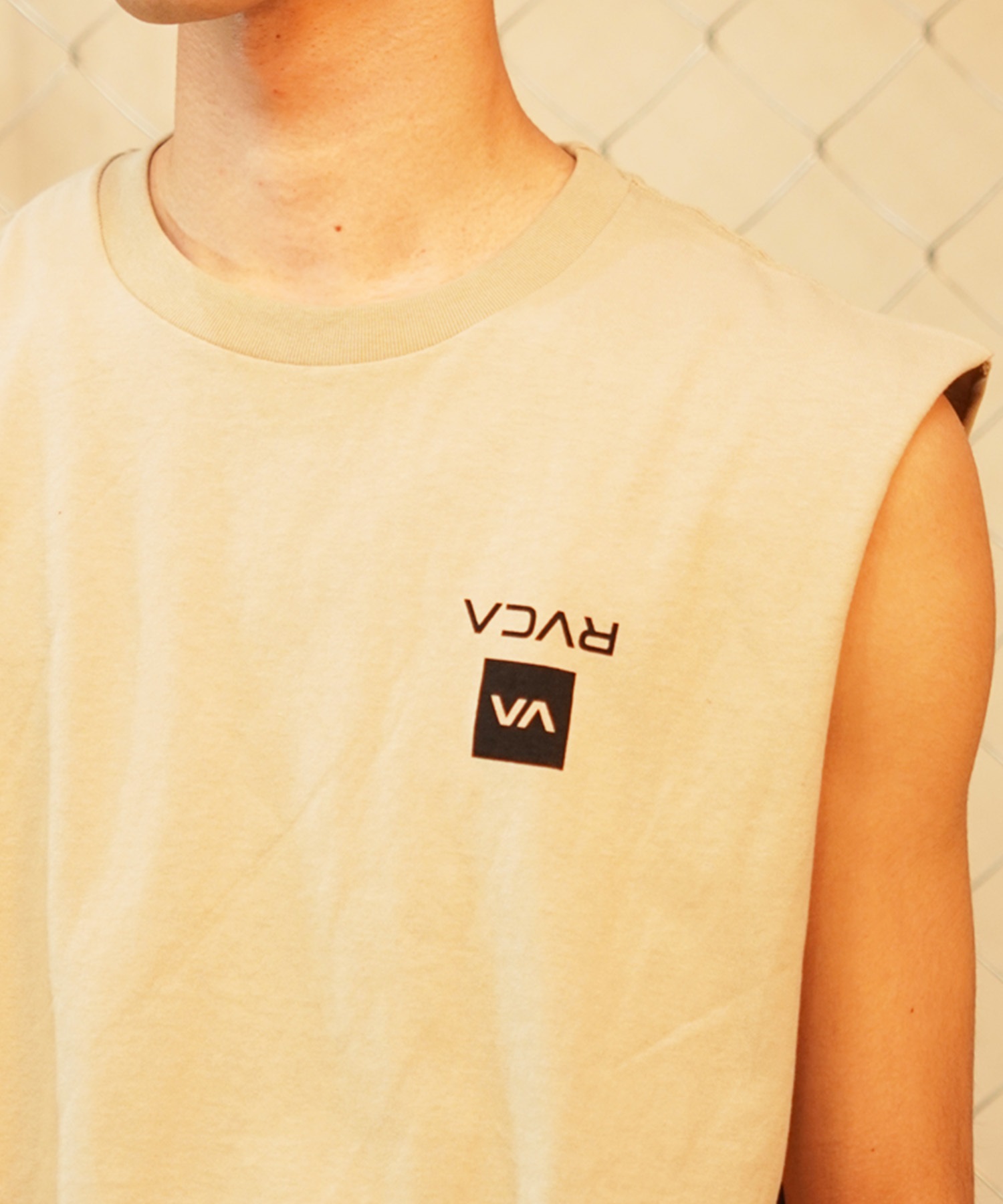 RVCA ルーカ メンズ タンクトップ マッスルタンク カットオフスリーブ ボックスロゴ ノースリーブTシャツ BE041-352(WHT-S)