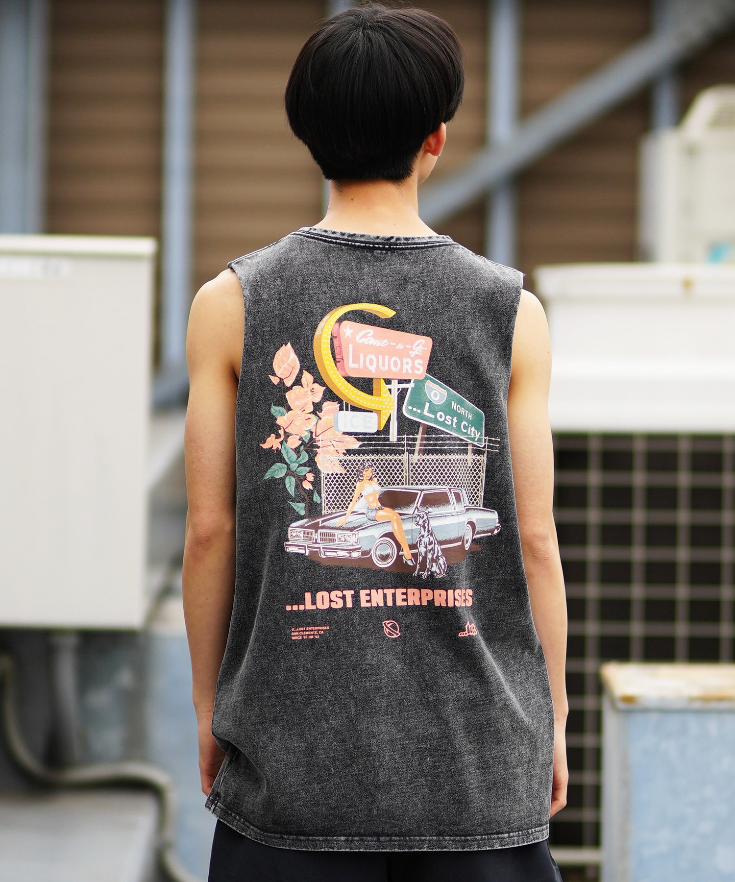 【ムラサキスポーツ限定】 LOST ロスト メンズ タンクトップ バックプリント LOST CITY TA L24SS-T(WHT-M)