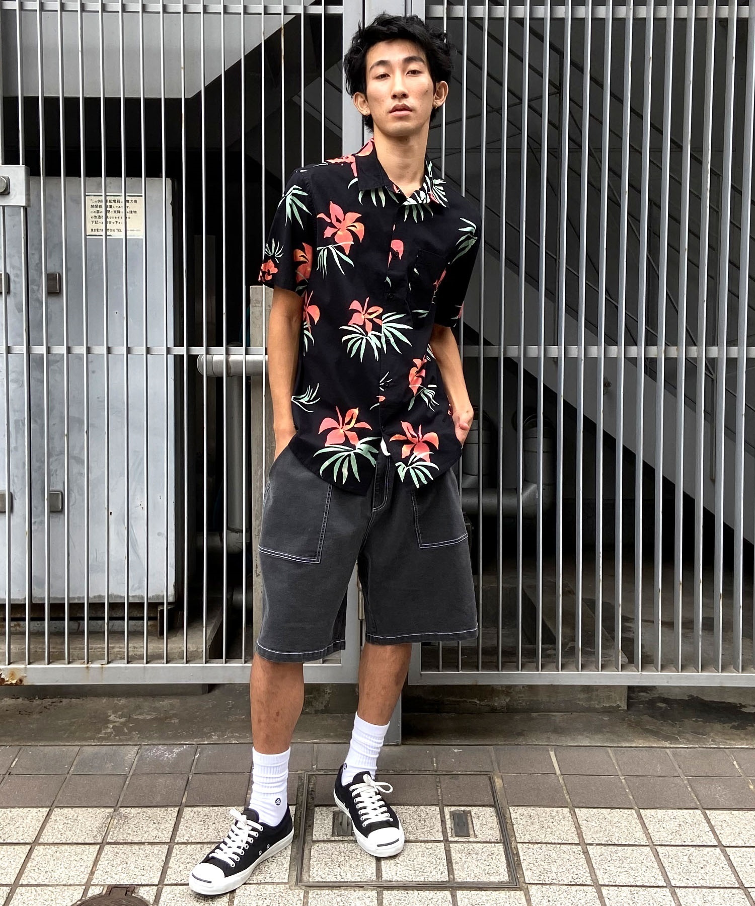 【クーポン対象】QUIKSILVER クイックシルバー メンズ 半袖 シャツ アロハシャツ 総柄 胸ポケット AQYWT03312(BKQ6-M)