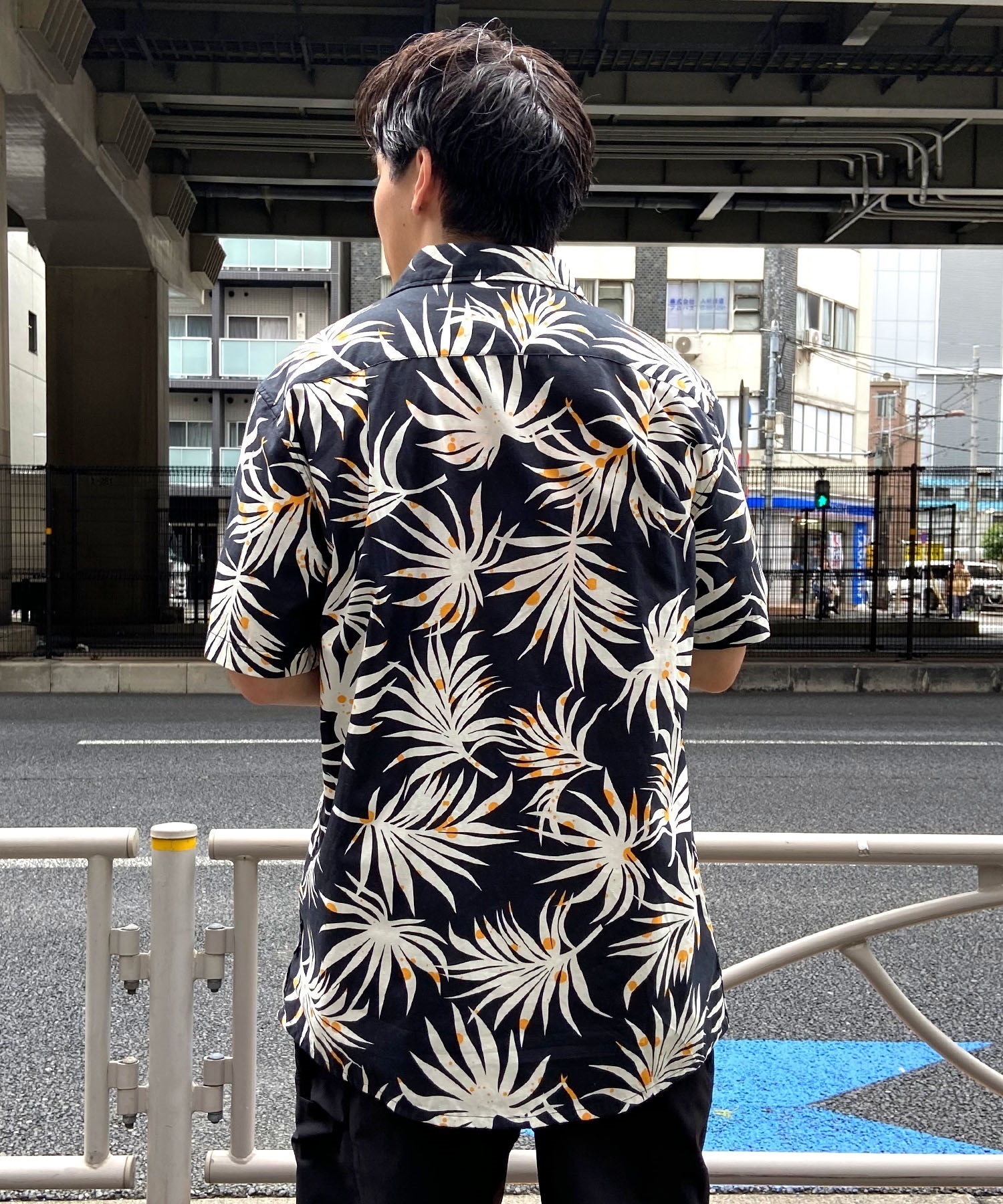 QUIKSILVER クイックシルバー メンズ 半袖 シャツ アロハシャツ とろみシャツ 総柄 レギュラーフィット 胸ポケット AQYWT03324(KVJ6-M)