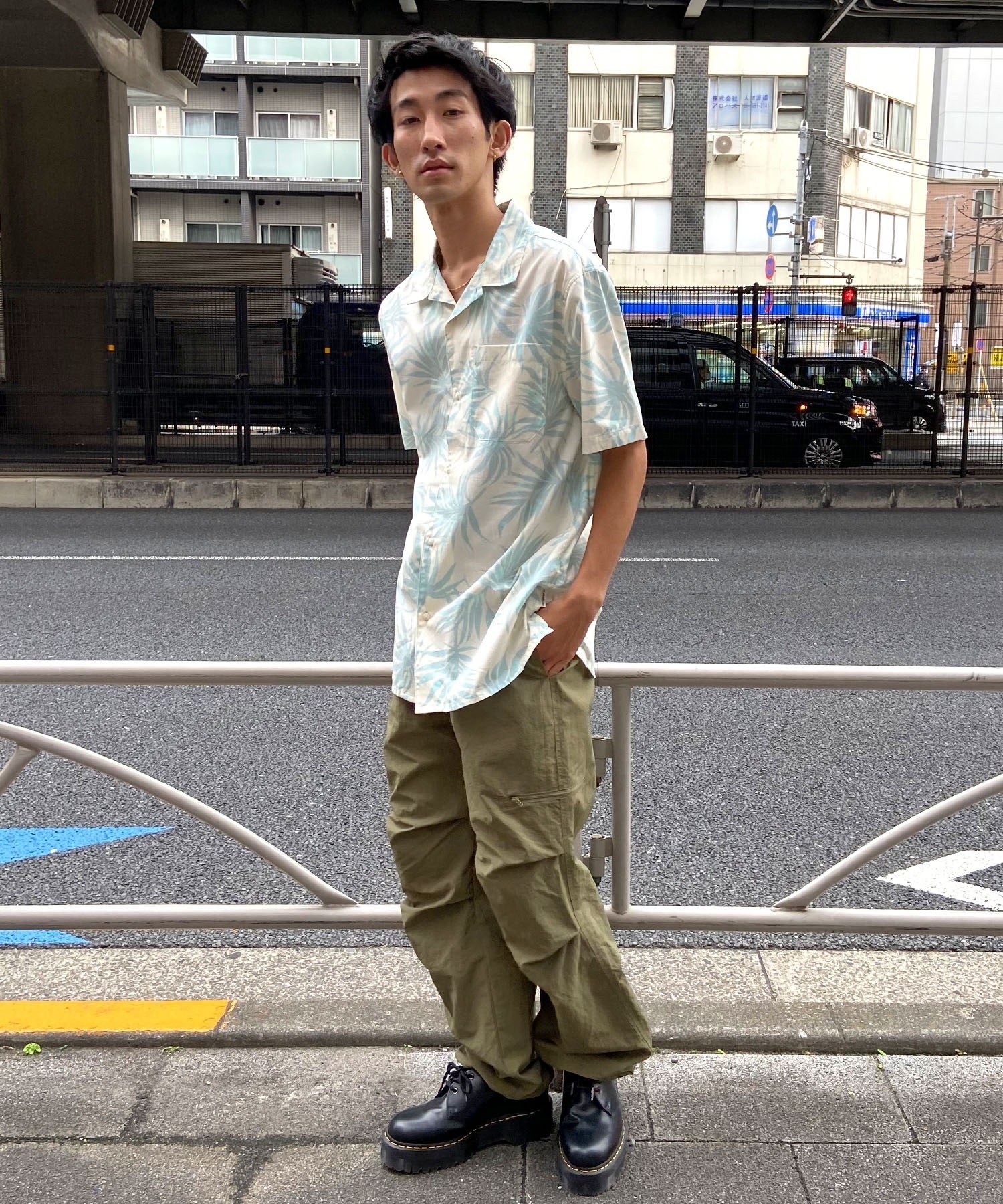 QUIKSILVER クイックシルバー メンズ 半袖 シャツ アロハシャツ とろみシャツ 総柄 レギュラーフィット 胸ポケット AQYWT03324(KVJ6-M)