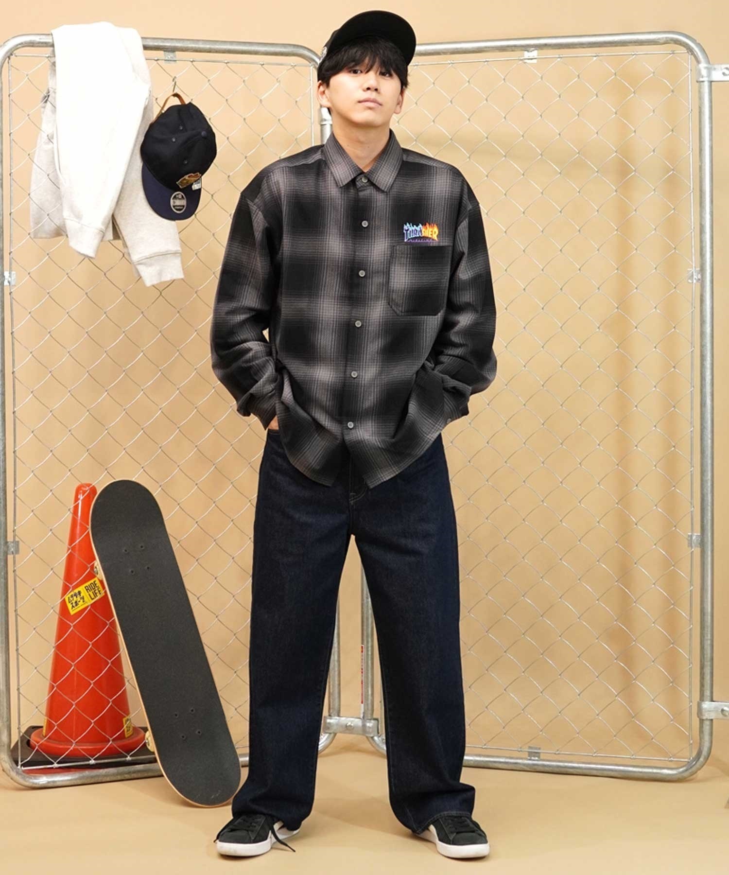 【ムラサキスポーツ別注】THRASHER/スラッシャー オンブレチェック 長袖シャツ ビッグシルエット 裾スクエア THM-24ASLSS01(GRY-M)