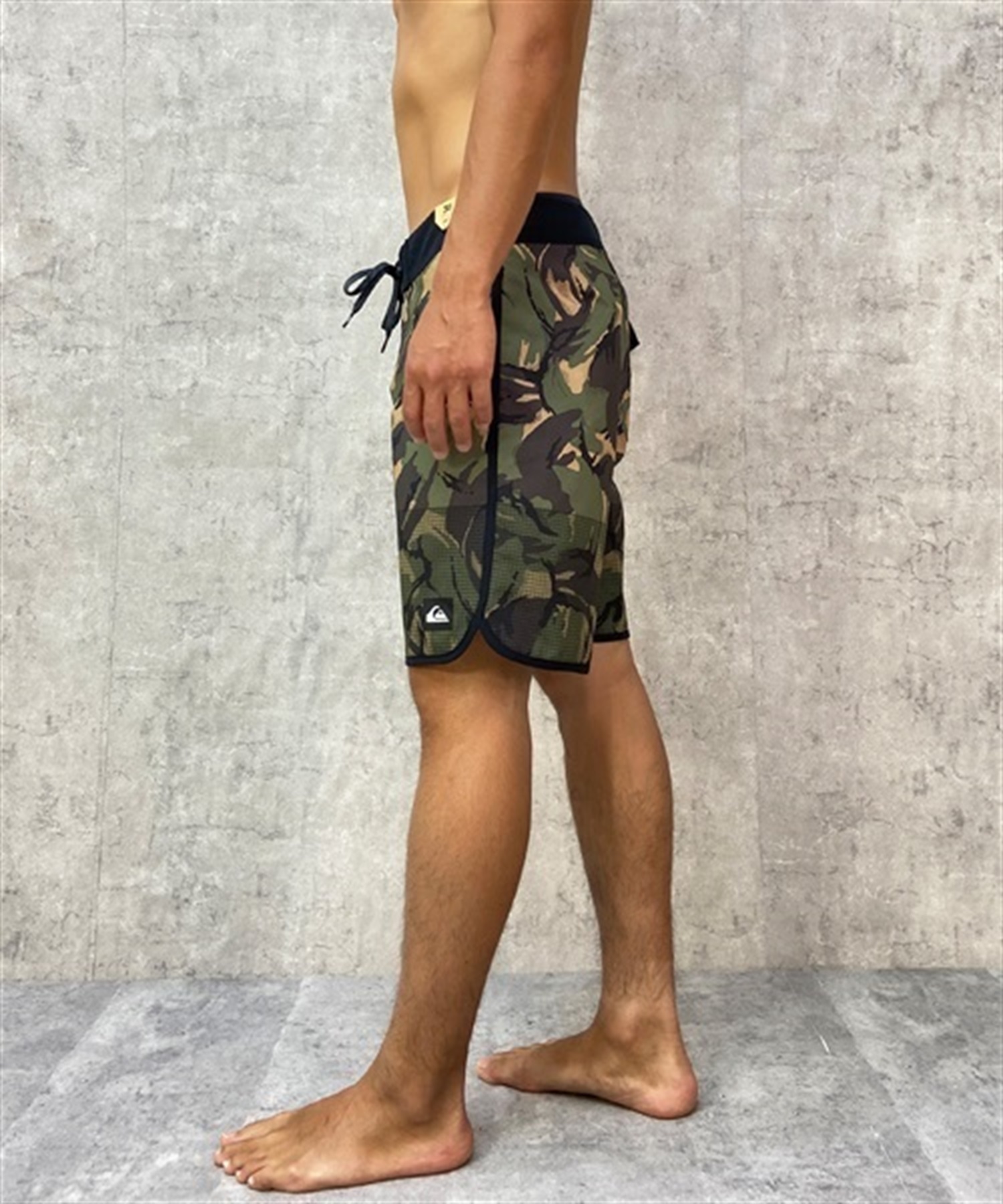 QUIKSILVER - ベー Quiksilver 送料無料 クイックシルバー ボードショーツ メンズ