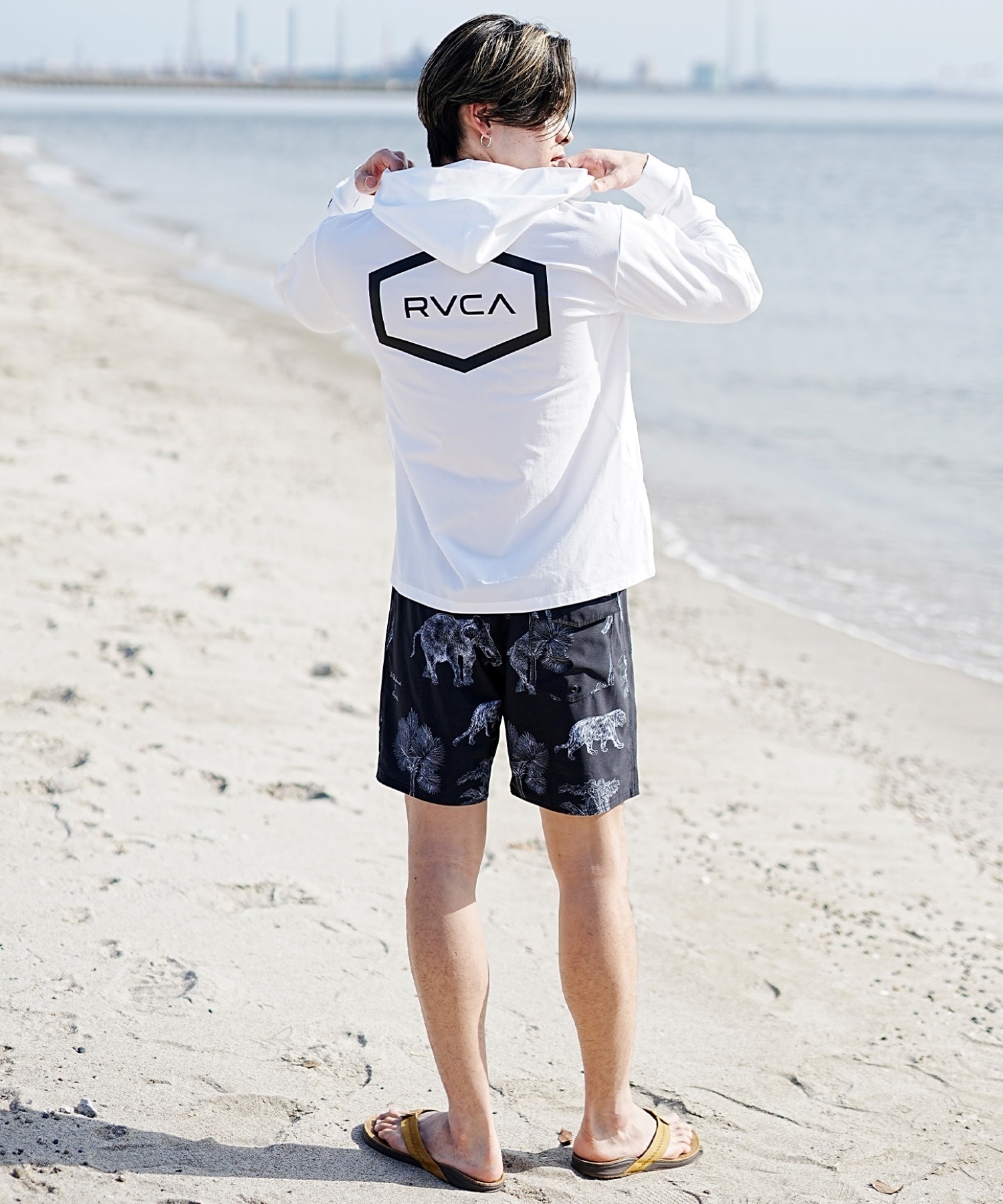 RVCA ルーカ メンズ ユーティリティショーツ ゴムショーツ サーフショーツ 水着 BE041-527(BKW-S)