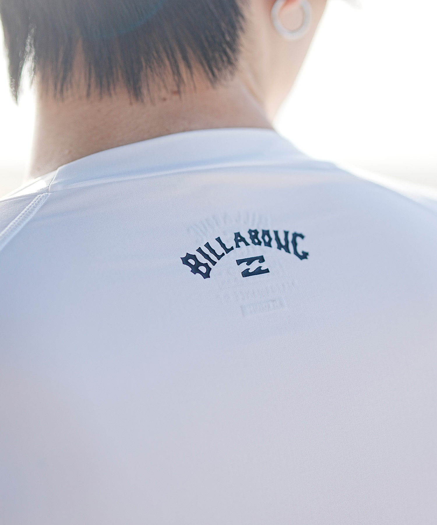 【クーポン対象】BILLABONG ビラボン メンズ 長袖 ラッシュガード タイトフィット ラウンドネック UVカット BE011-853(WHT-M)