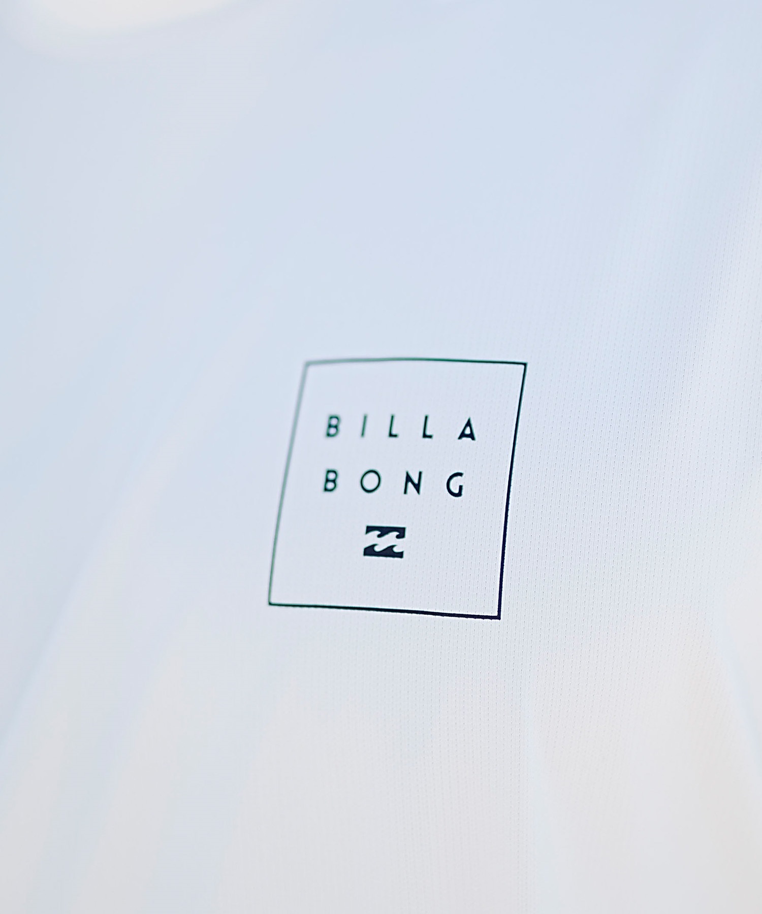 【クーポン対象】BILLABONG ビラボン メンズ 半袖 ラッシュガード Tシャツ バックプリント ユーティリティ 水陸両用 UVカット BE011-867(CRM-M)