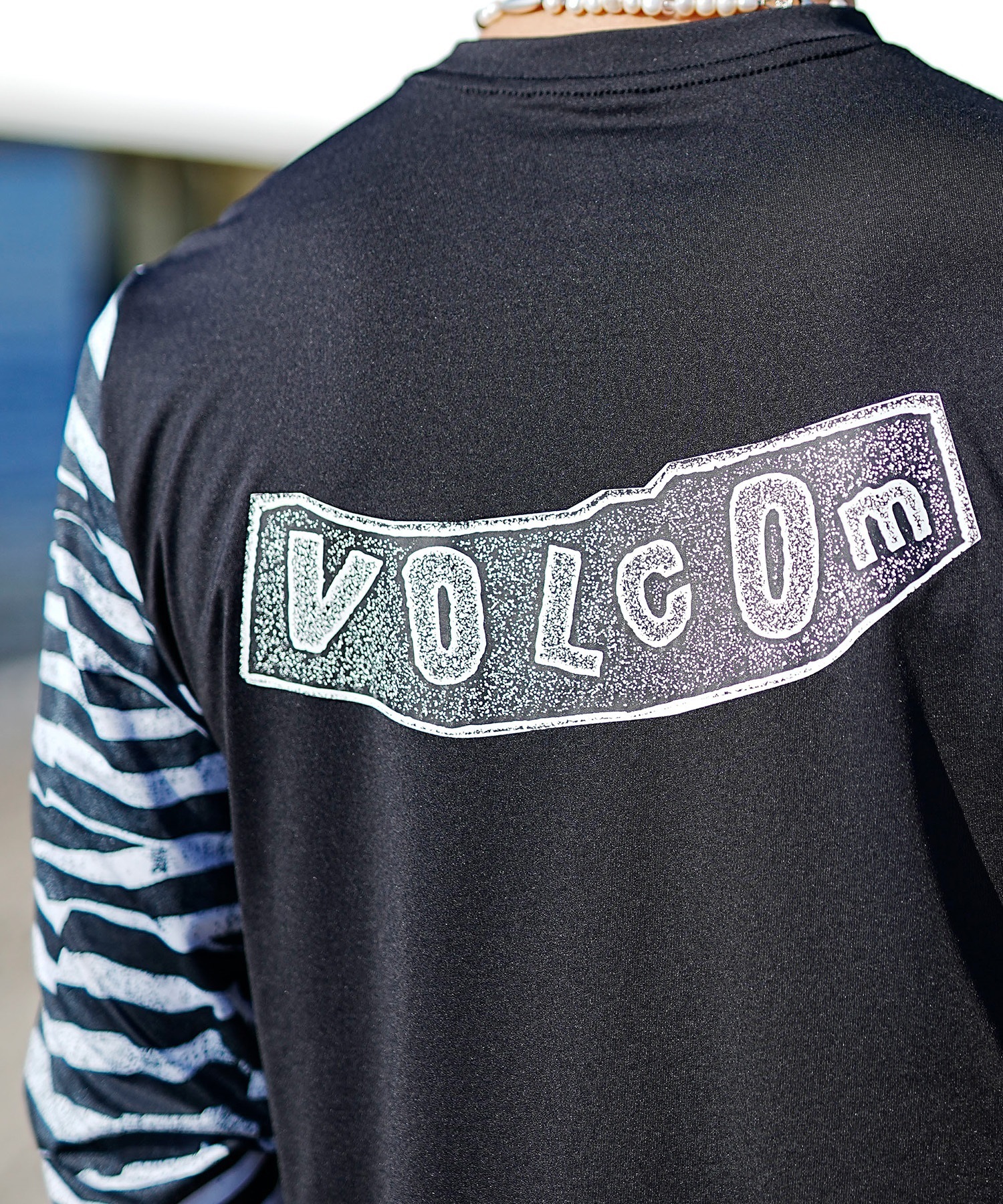 VOLCOM ボルコム メンズ ラッシュガード Tシャツ 長袖 水着 UVカット バックプリント A9312404(BLK-S)