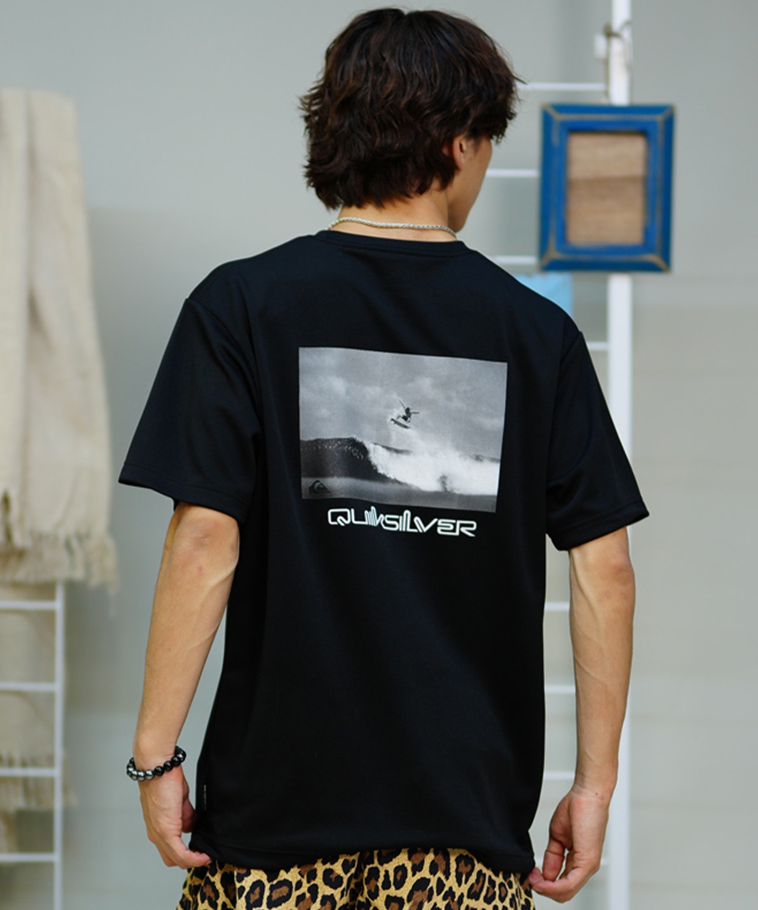 【マトメガイ対象】QUIKSILVER クイックシルバー メンズ ラッシュガード Tシャツ 半袖 水着 UVカット PHOTO 24 SS QLY241629M ムラサキスポーツ限定(WHT1-M)