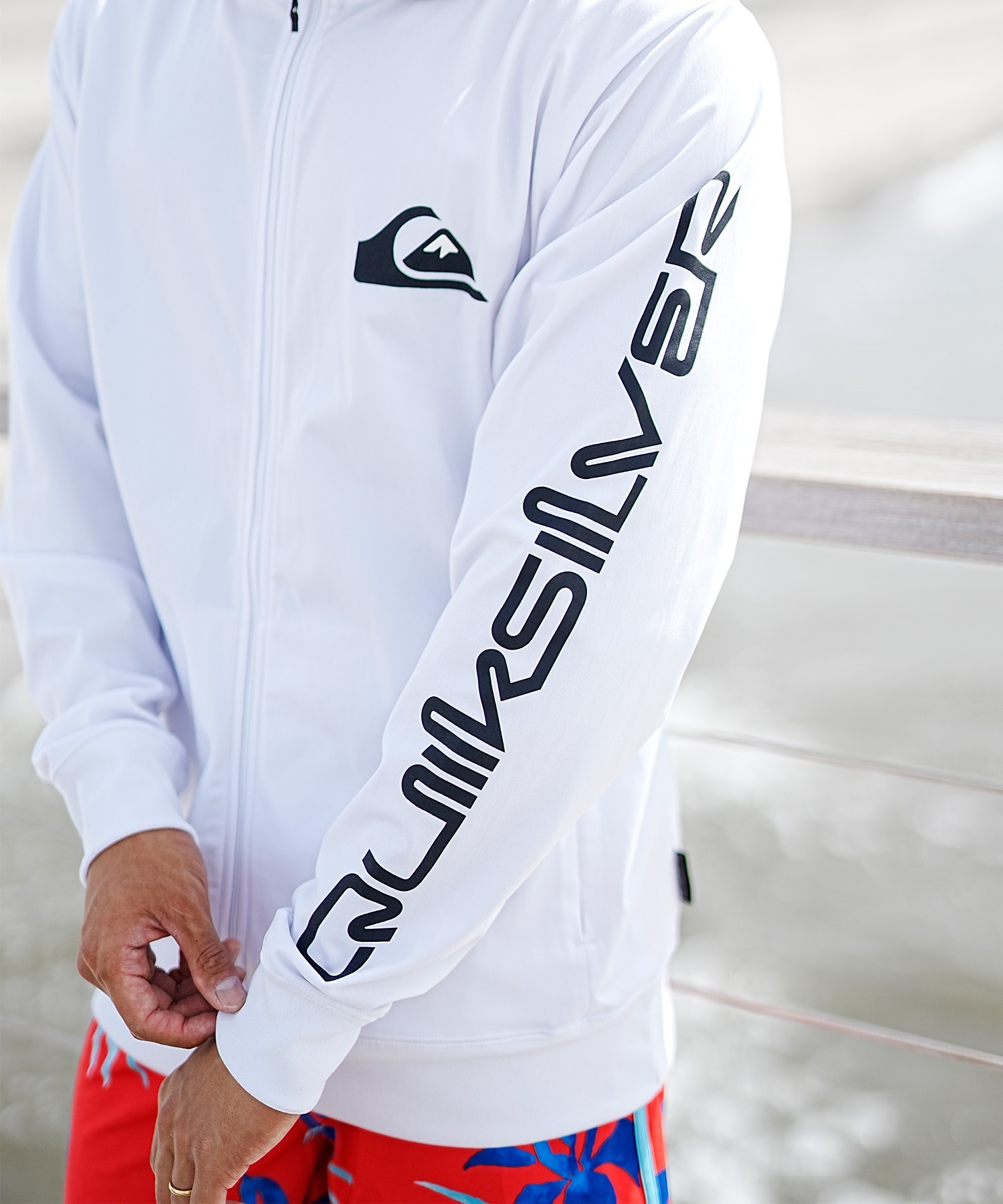 QUIKSILVER クイックシルバー メンズ ラッシュガード ジップアップ パーカー 長袖 水着 UVカット FRONT OMNI ZIP HOODIE QLY241032(WHT-M)