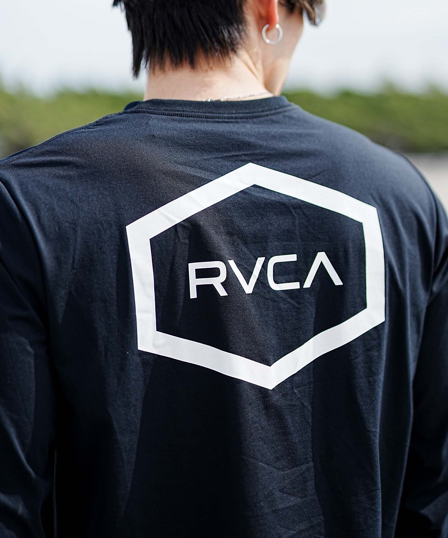 【マトメガイ対象】RVCA ルーカ HEX SURF LS メンズ ラッシュガード 長袖 Tシャツ ロンT 水陸両用 ユーティリティ UVカット BE041-801(BBL-S)