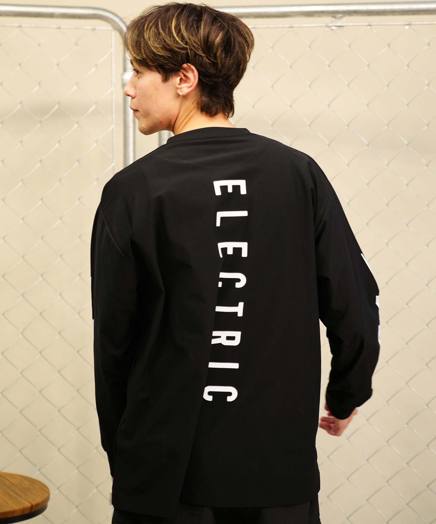 【マトメガイ対象】Electric エレクトリック メンズ 長袖ラッシュガード 水陸両用 ユーティリティ 長袖Tシャツ E24STM01 ムラサキスポーツ限定(BK/SB-M)