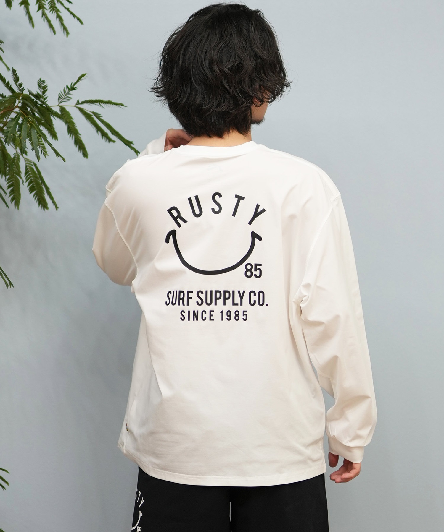 RUSTY ラスティー メンズ ラッシュガード 長袖 Tシャツ ロンT バックプリント ユーティリティ 水陸両用 UVカット 914472(BLK-M)