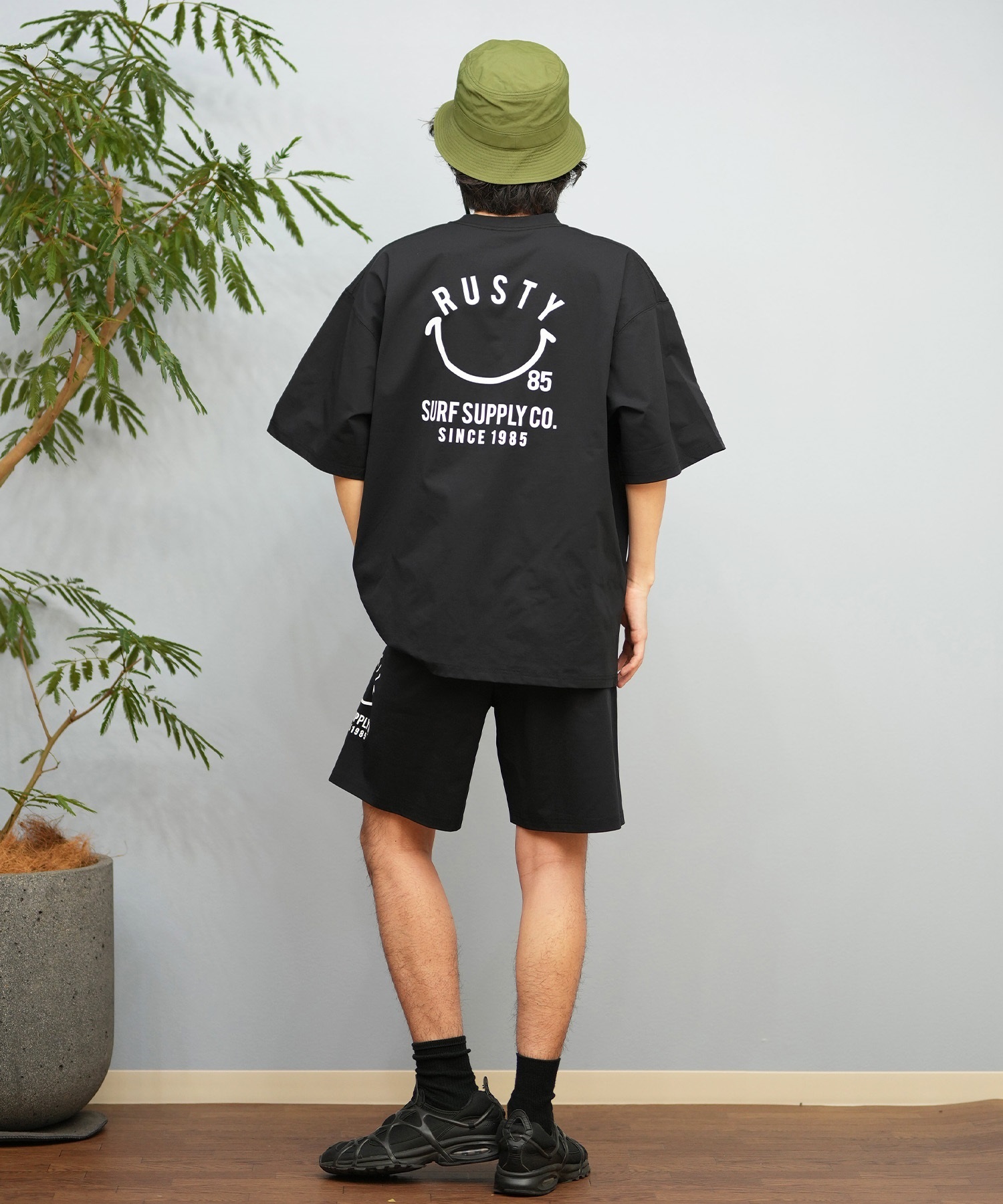 RUSTY ラスティー メンズ ラッシュガード 半袖 Tシャツ バックプリント ユーティリティ 水陸両用 UVカット 914473(BLK-M)