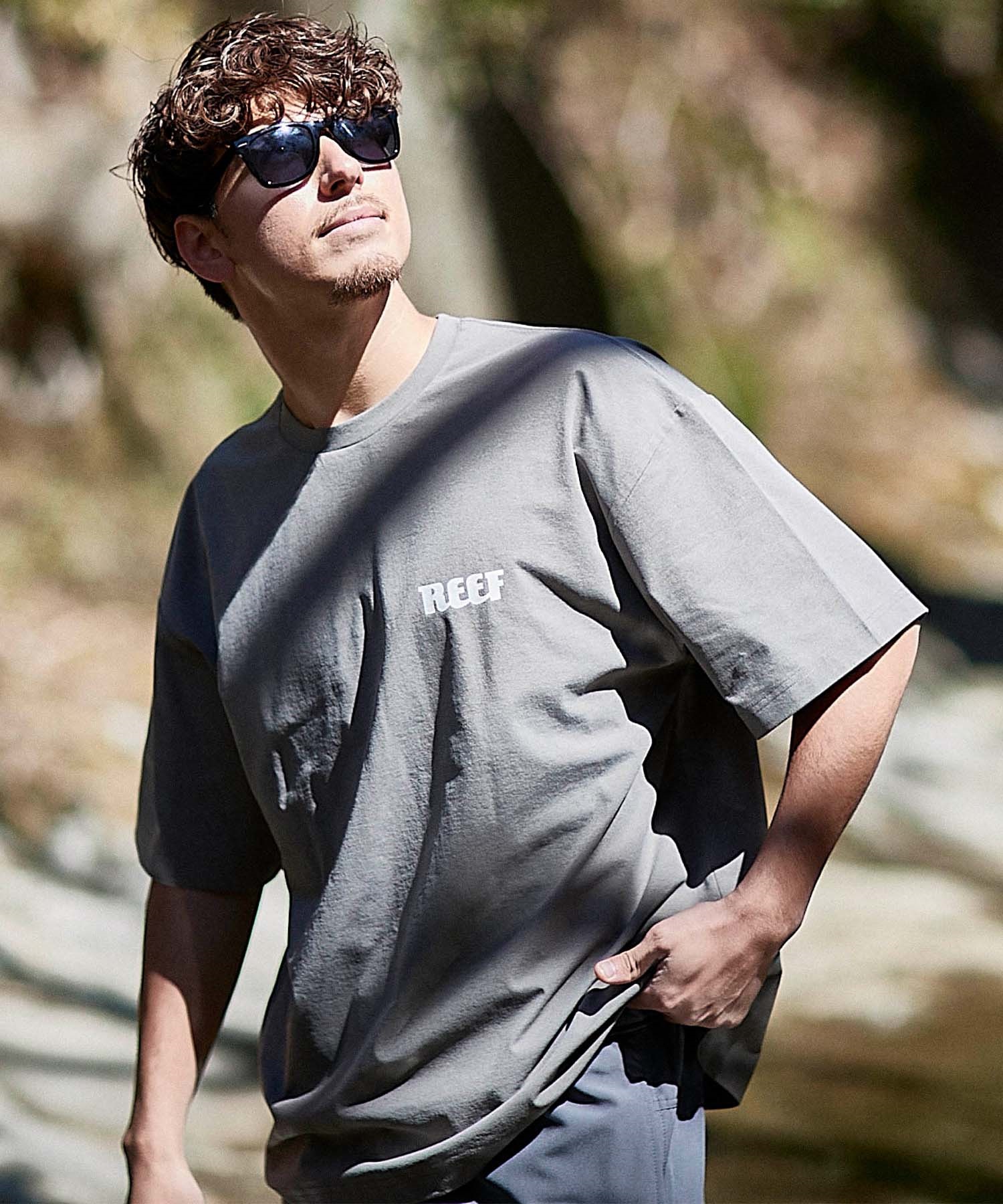 REEF リーフ メンズ 半袖 Tシャツ ラッシュガード 水陸両用 ユーティリティ UVケア ワンポイント RFTEM2321 ラッシュガード｜ムラサキスポーツオンラインストア  通販