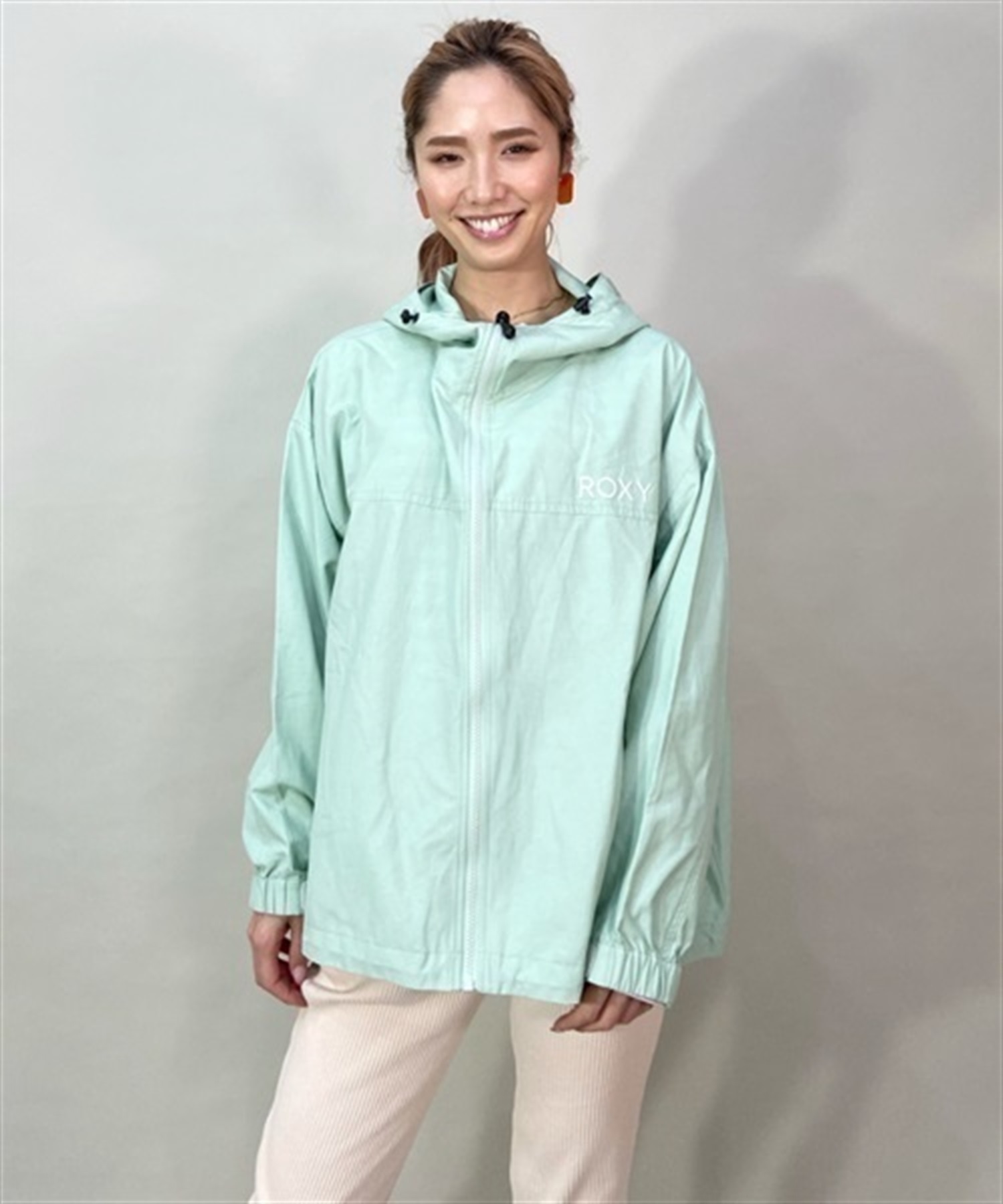 OUTLET】Roxy JUMP HIGH METALLIC JACKET ナイロンジャケット
