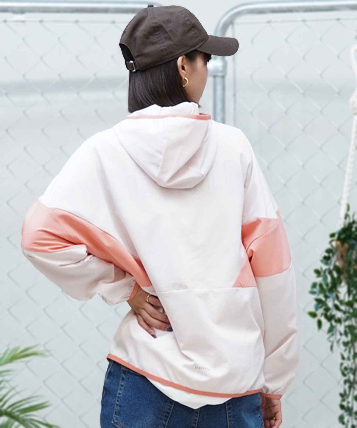 adidas アディダス レディース ナイロンジャケット オーバーサイズ ジップアップ ルーズフィット JSY05  アウター/ジャケット｜ムラサキスポーツオンラインストア 通販