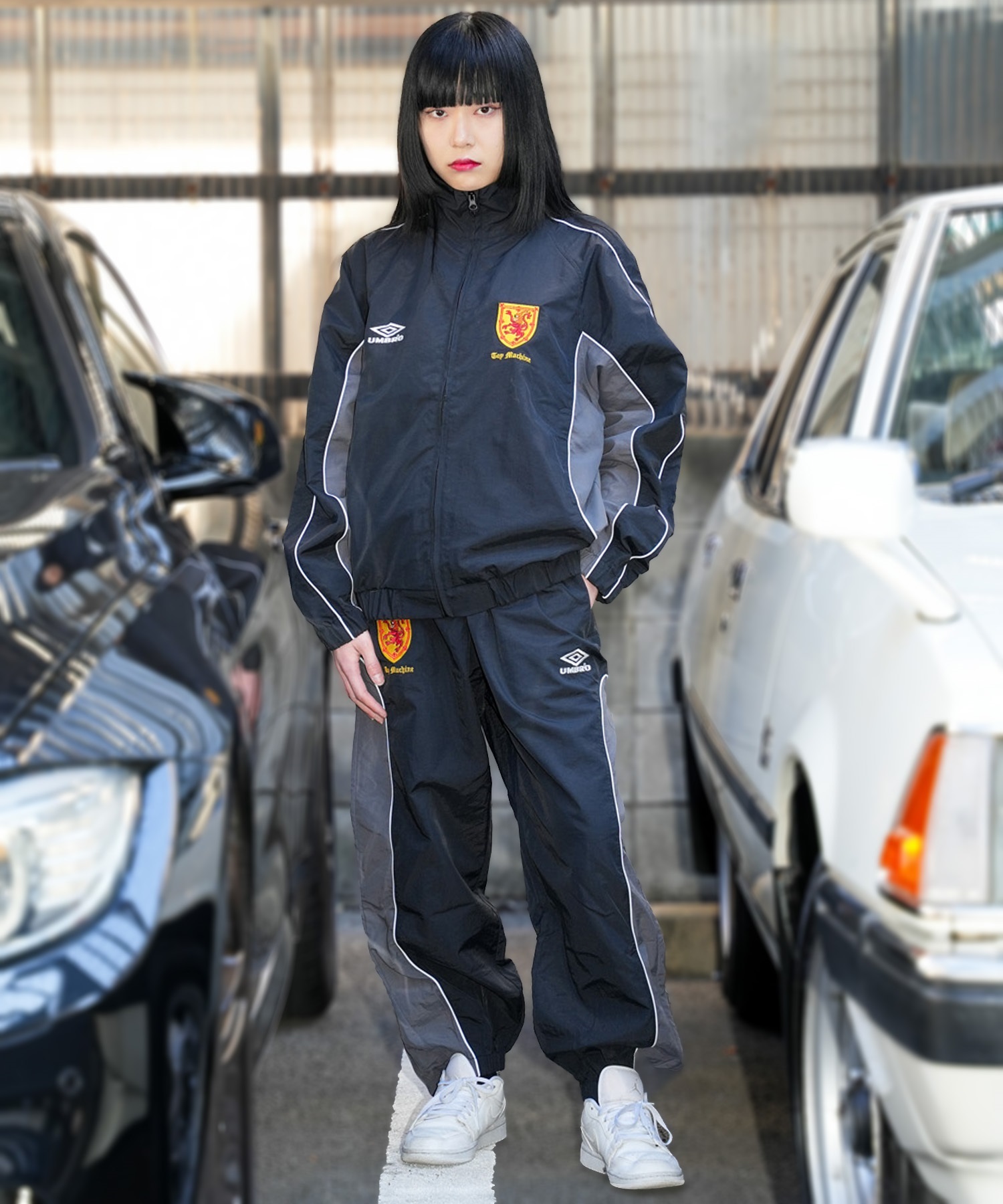 【マトメガイ対象】UMBRO アンブロ × TOY MACHINE トイマシーン コラボ レディース トラックジャケット セットアップ対応 80571400 ムラサキスポーツ限定(80BK-S)