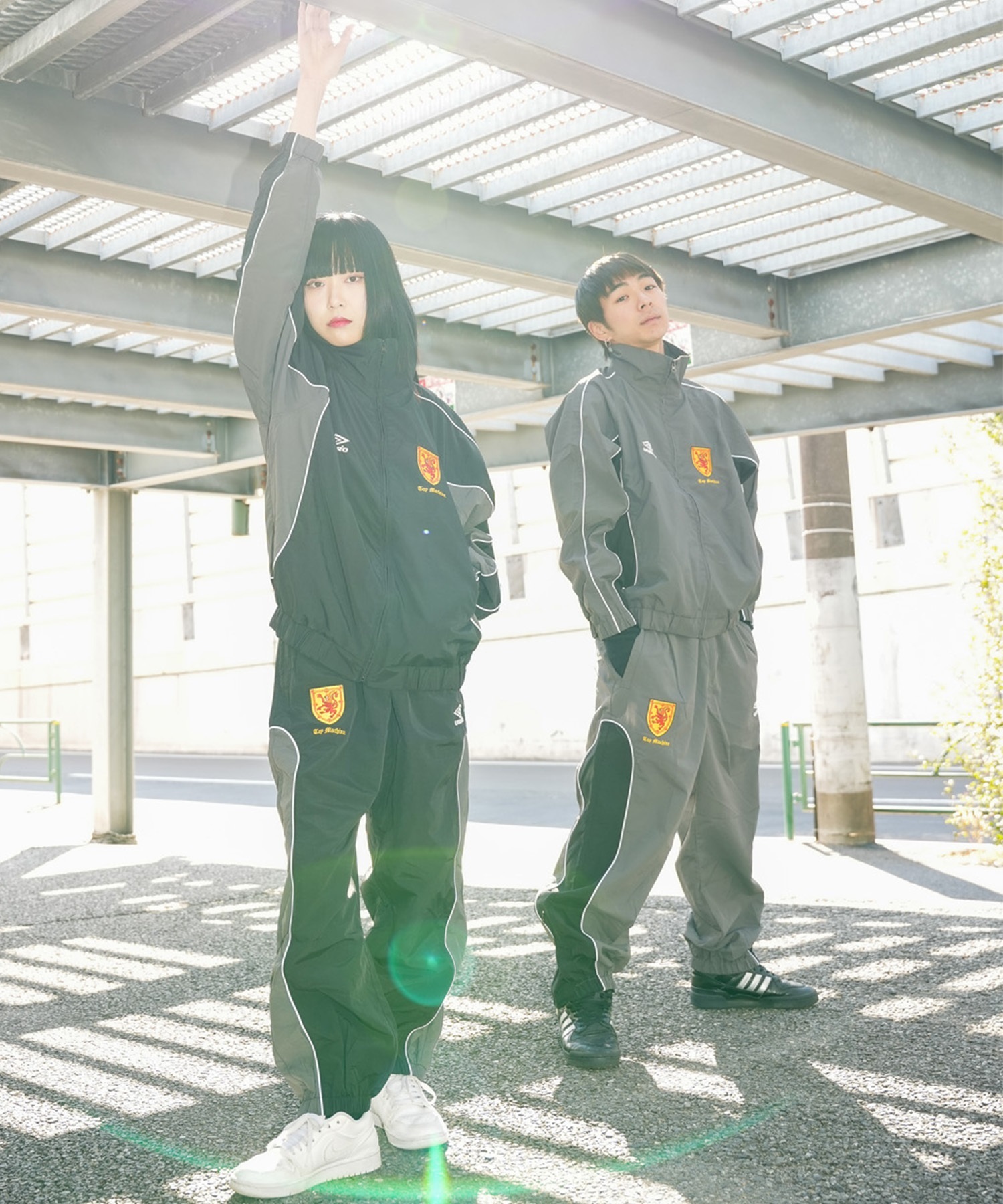 ムラサキスポーツ限定】UMBRO アンブロ × TOY MACHINE トイ