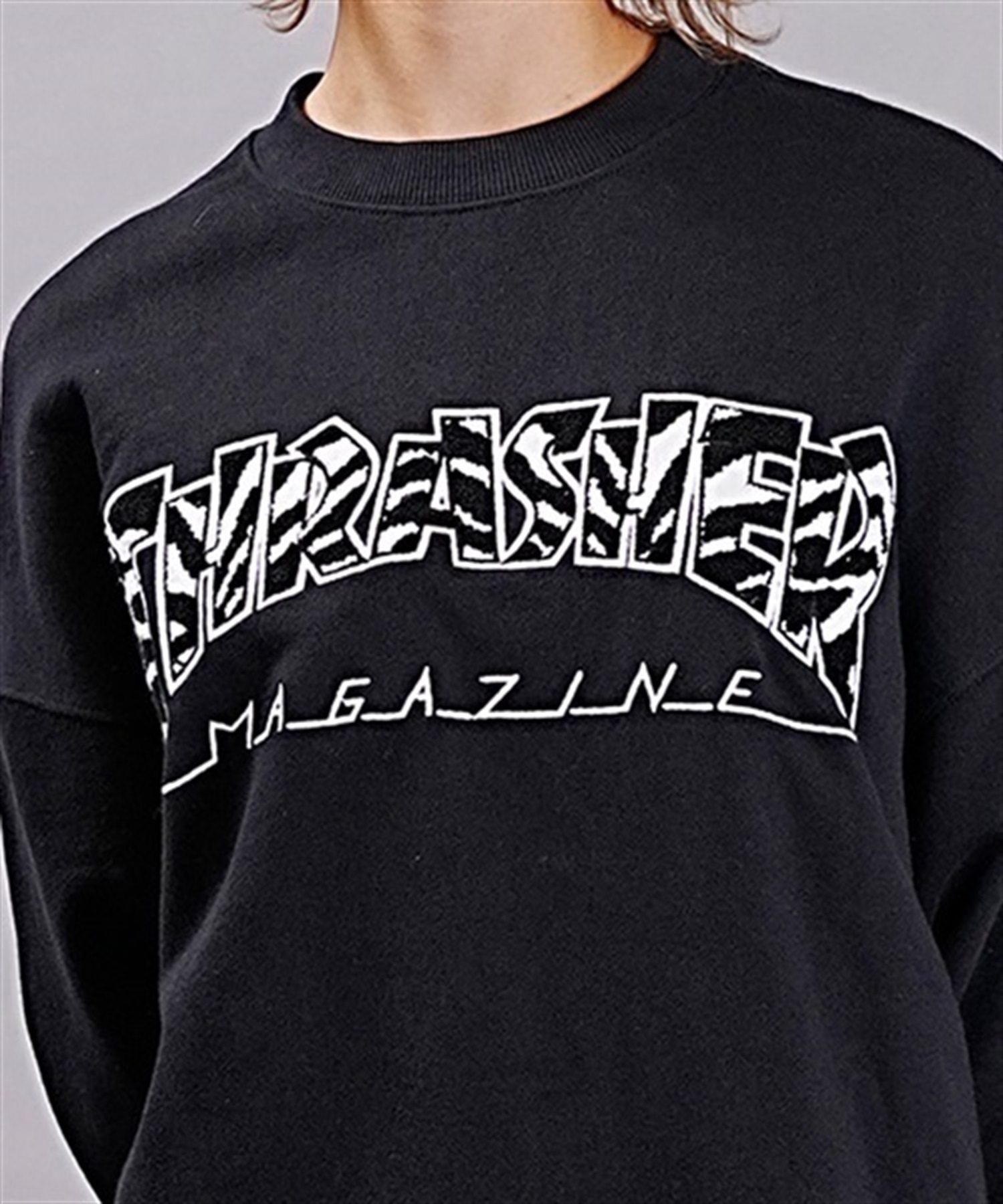 THRASHER/スラッシャー トレーナー スウェット クルーネック サガラ刺繍 裏毛 ムラサキスポーツ限定 THMUL-23F0001(BLK1-M)