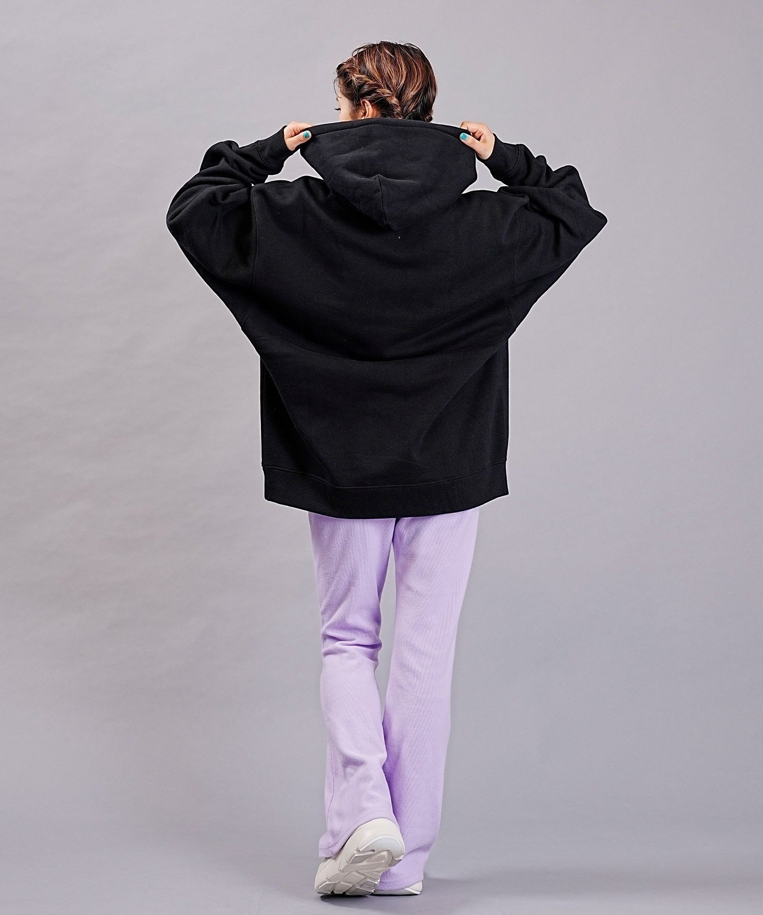 What it isNt ART BY MARKGONZALES/ワット イット イズント